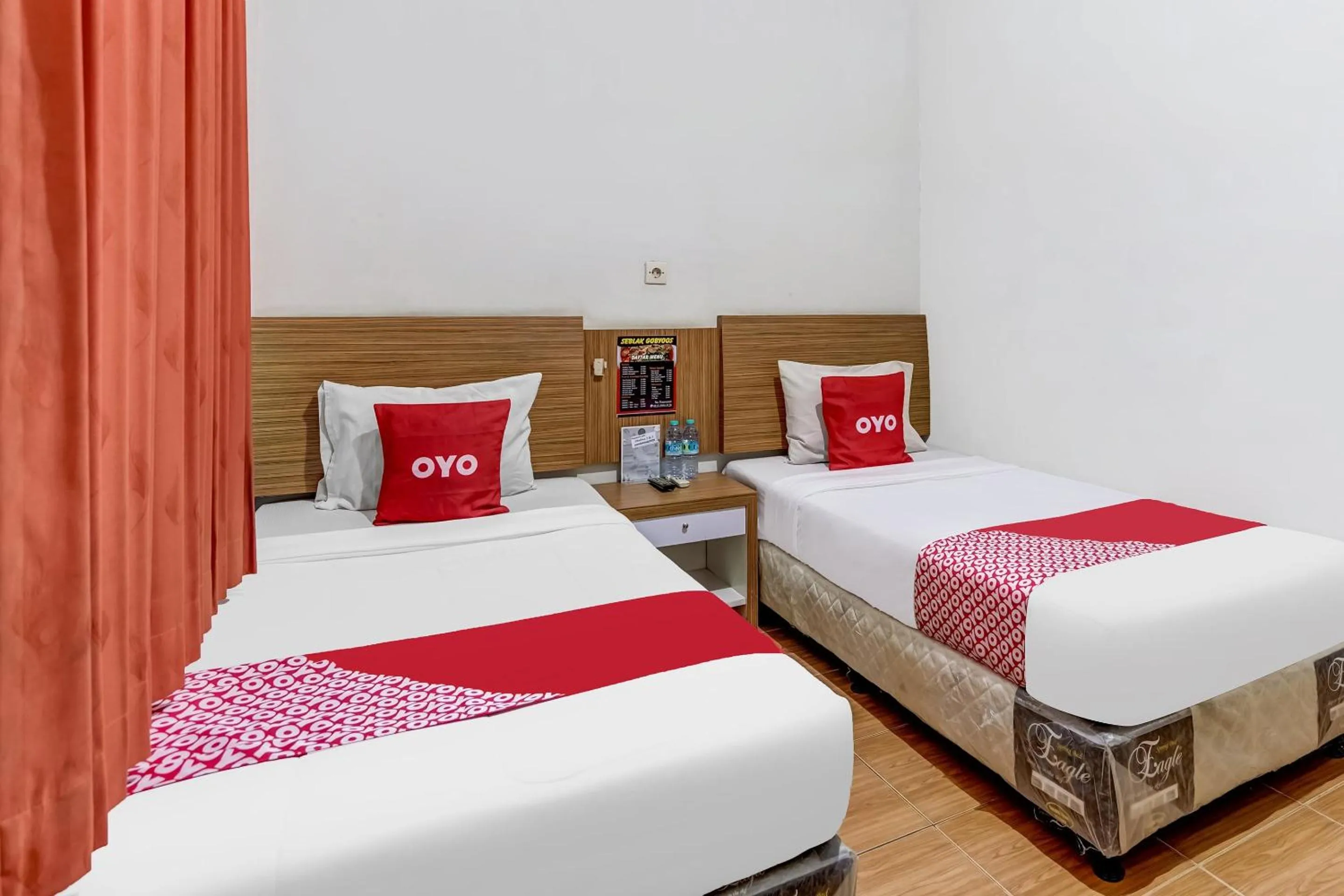 Bedroom in OYO 91292 Pondok Inap Shofwa 1