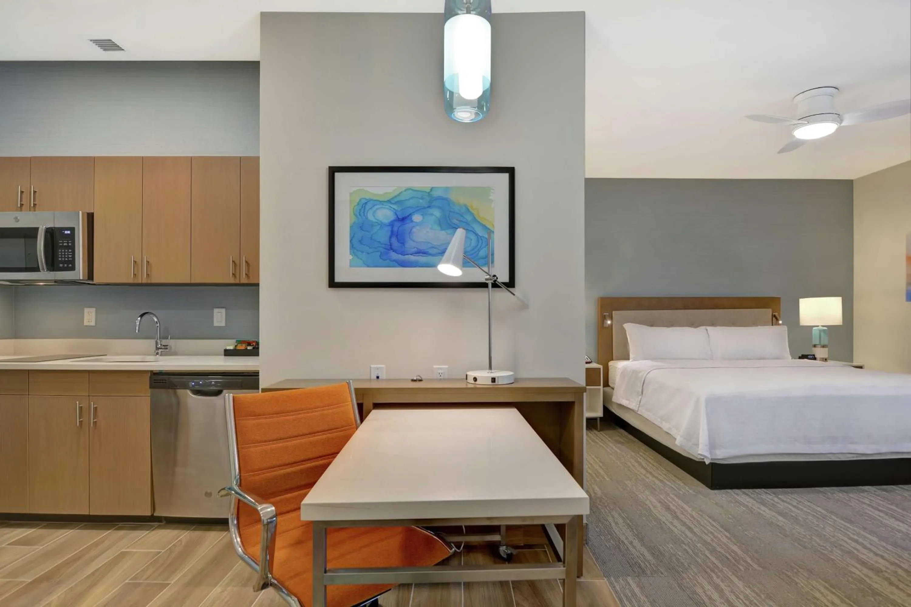 Kitchen or kitchenette, Bed in Homewood Suites By Hilton Chula Vista Eastlake