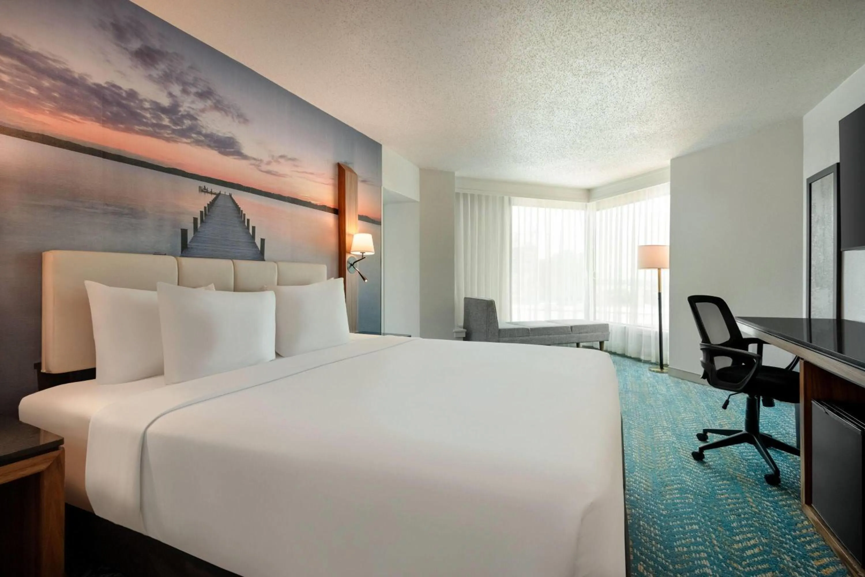 Photo of the whole room, Bed in Fort Pontchartrain Detroit, a Wyndham Hotel