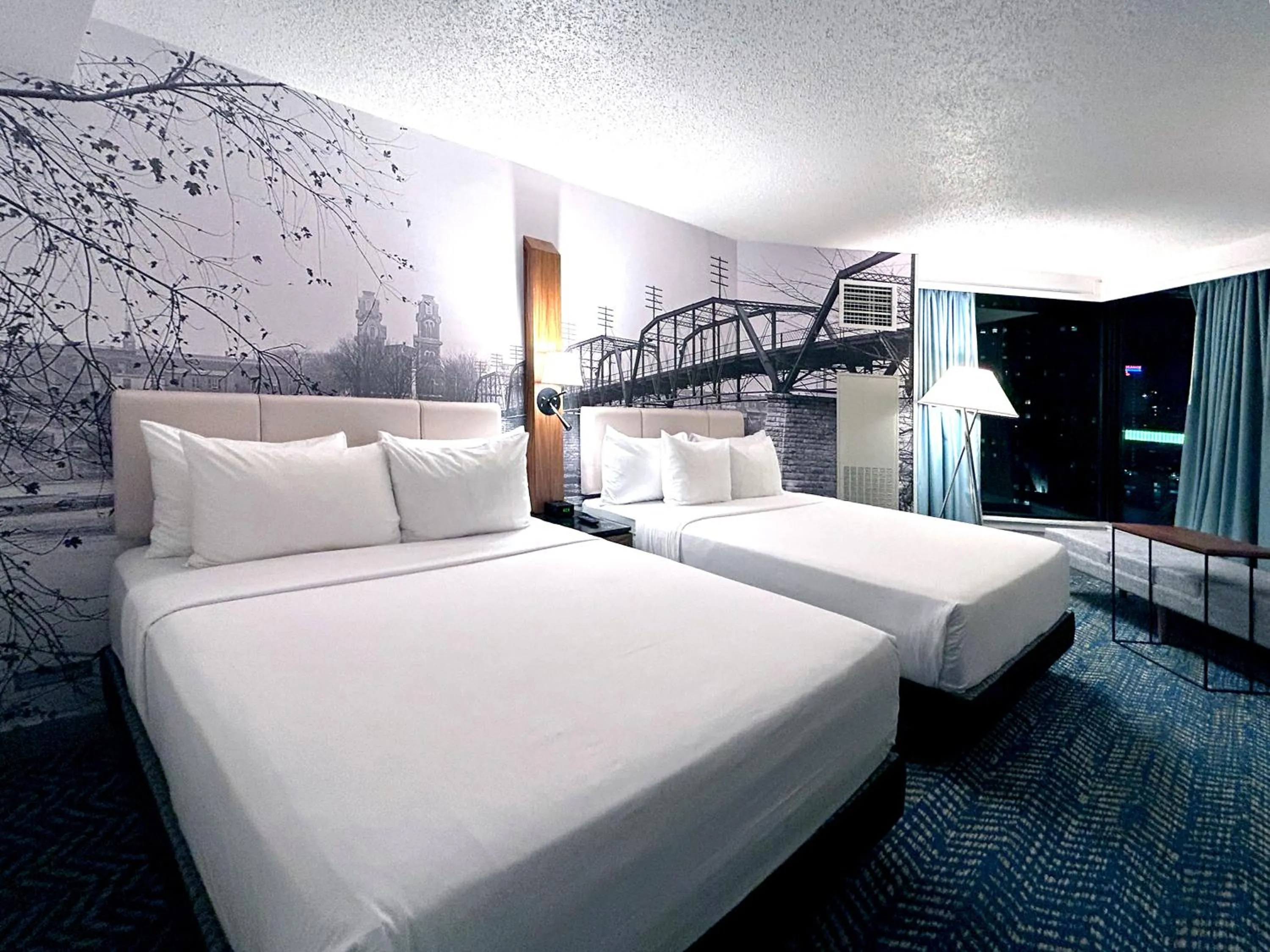 Bed in Fort Pontchartrain Detroit, a Wyndham Hotel