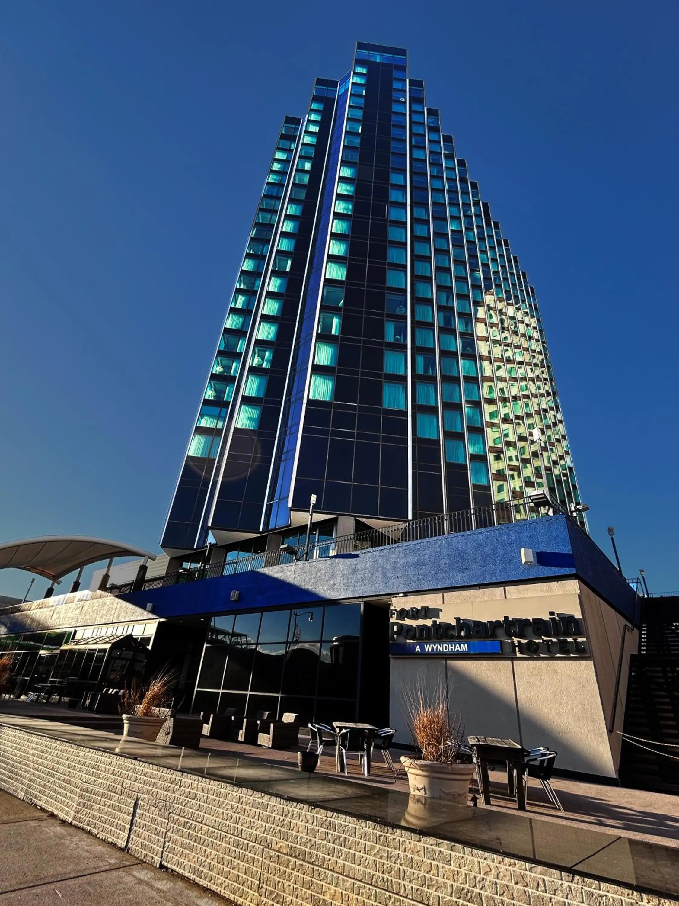 Property building in Fort Pontchartrain Detroit, a Wyndham Hotel