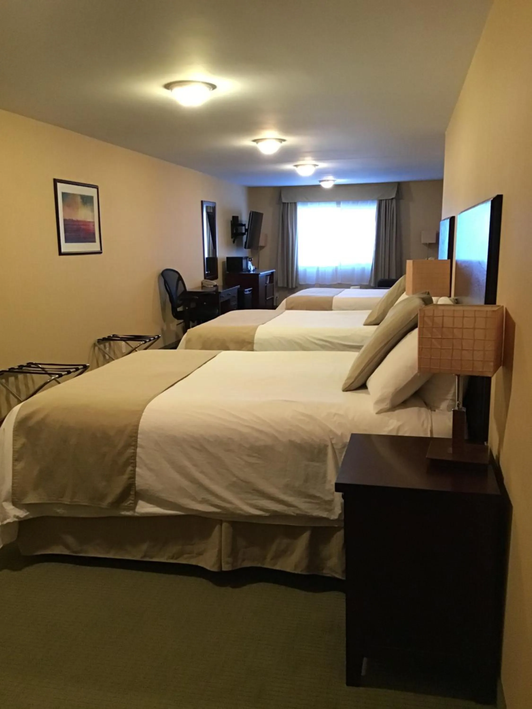 Bed in Ramada by Wyndham Williams Lake