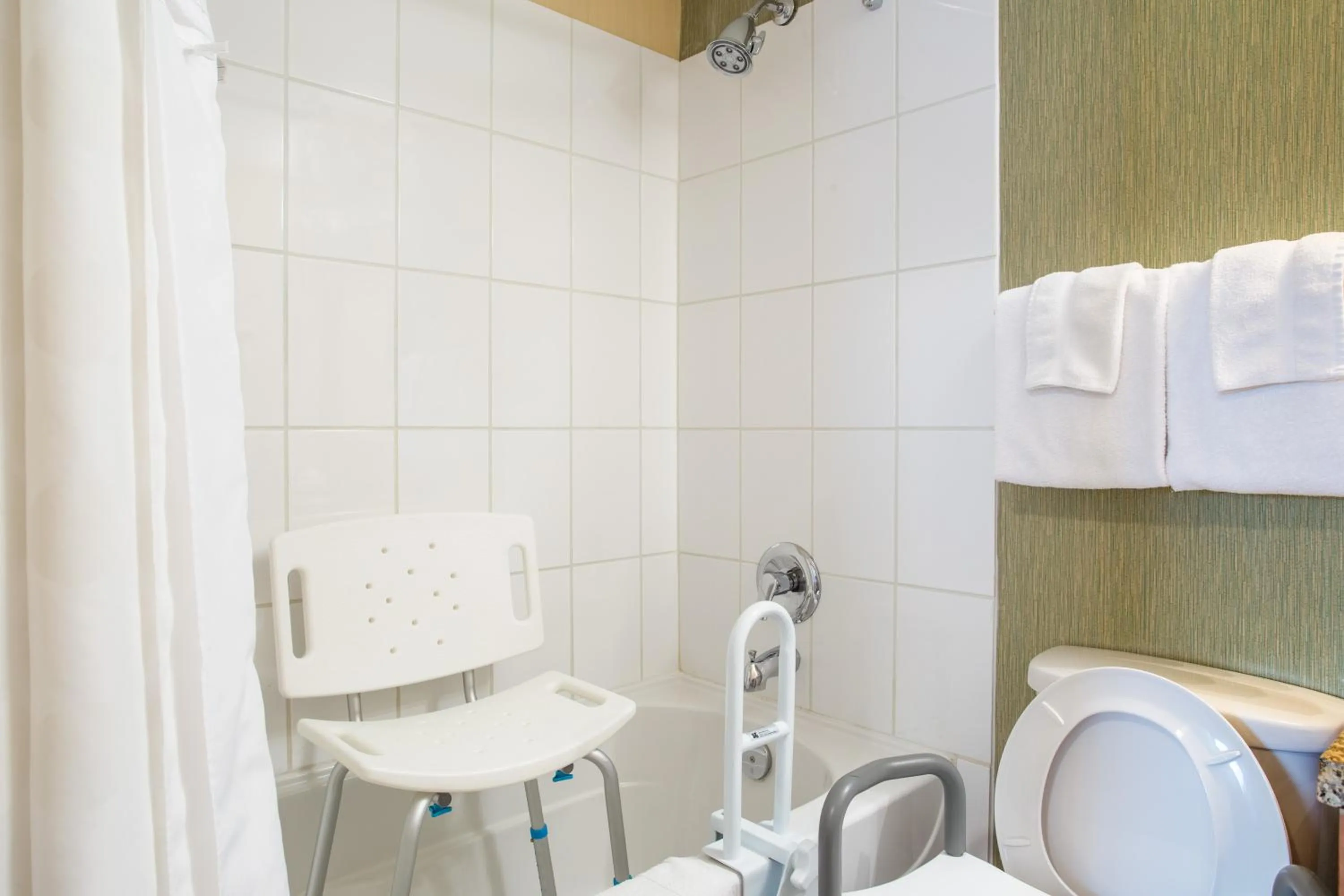 Bathroom in Ramada by Wyndham Williams Lake