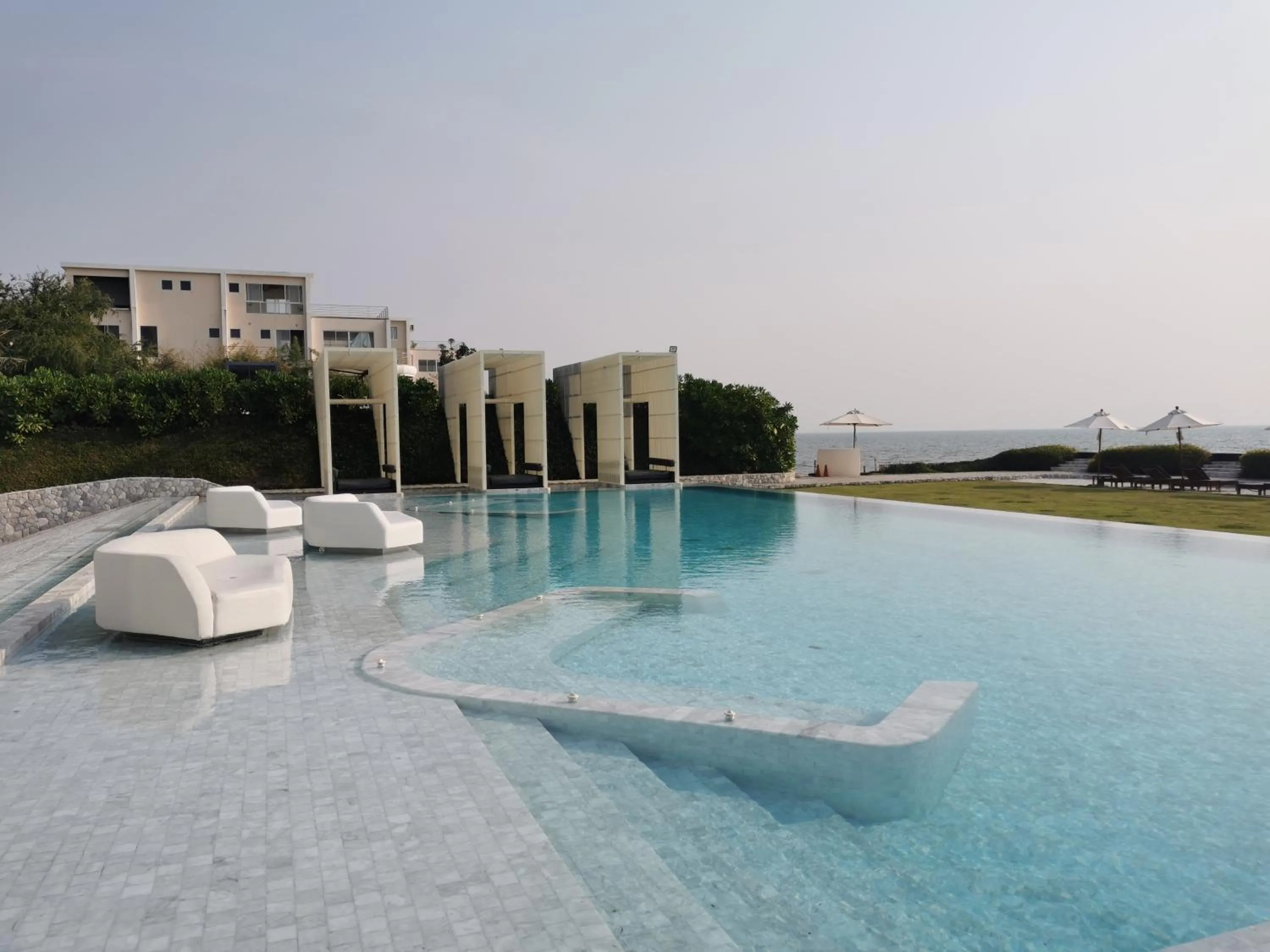 Swimming pool in Veranda residence pattaya By Kzy