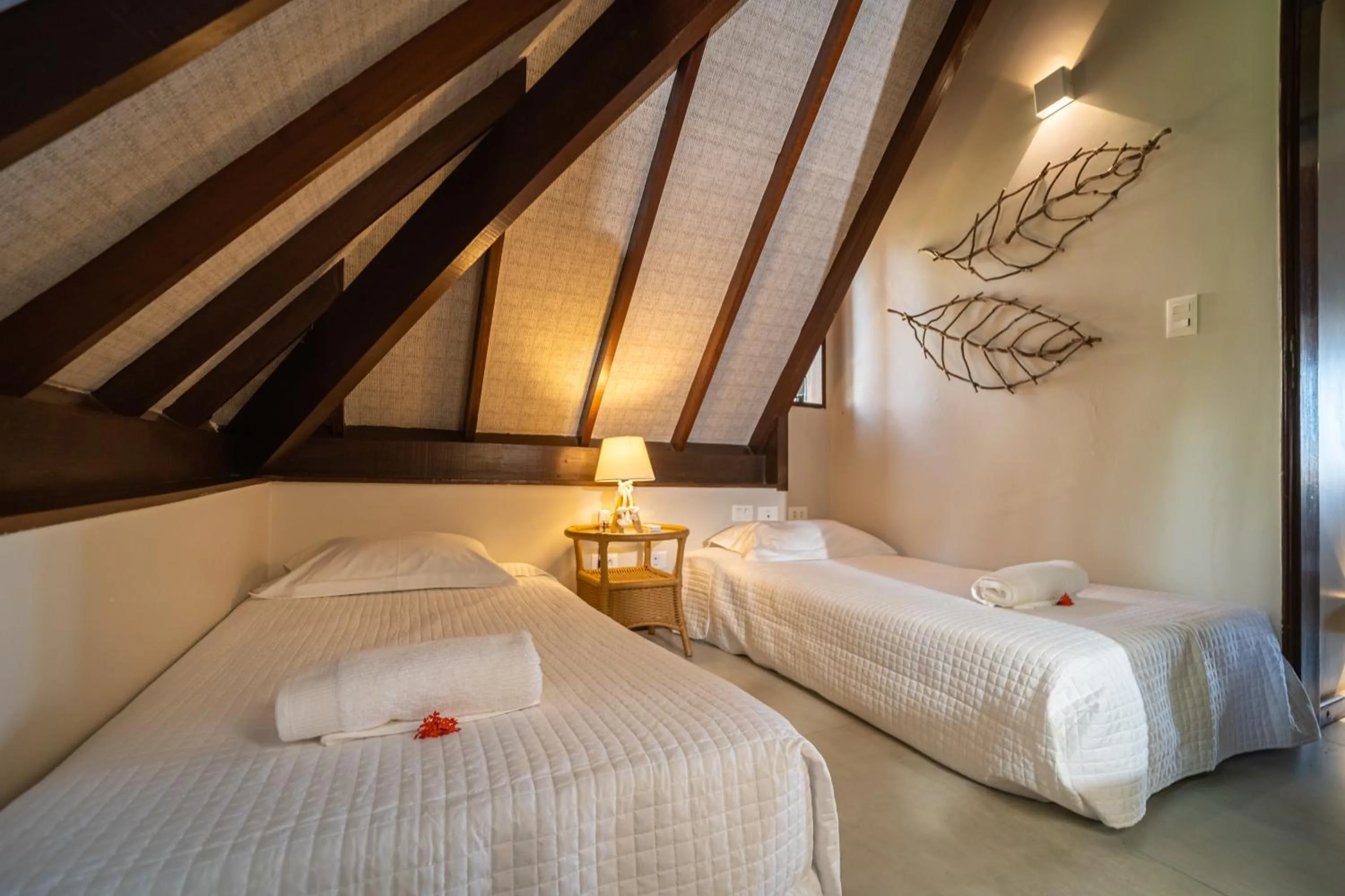 Photo of the whole room, Bed in Pontal dos Carneiros Beach Bungalows
