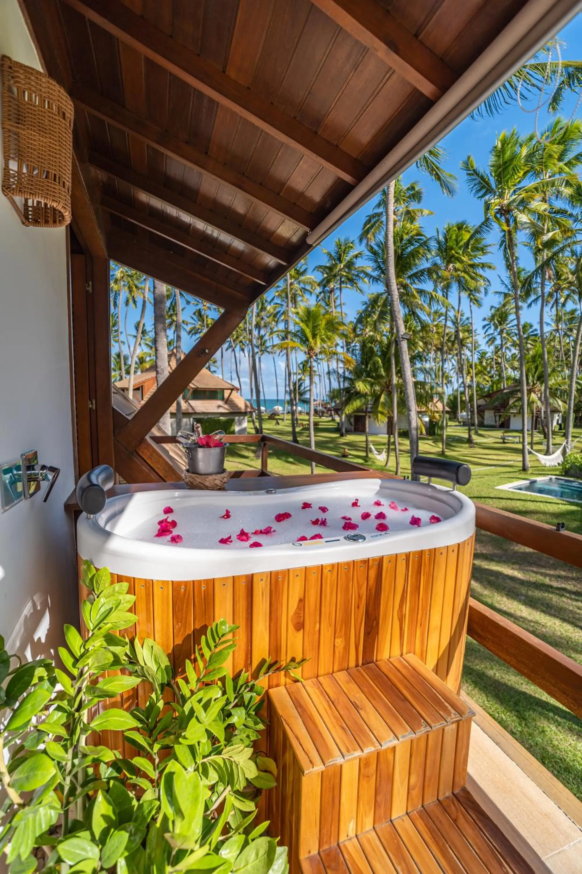 Garden in Pontal dos Carneiros Beach Bungalows