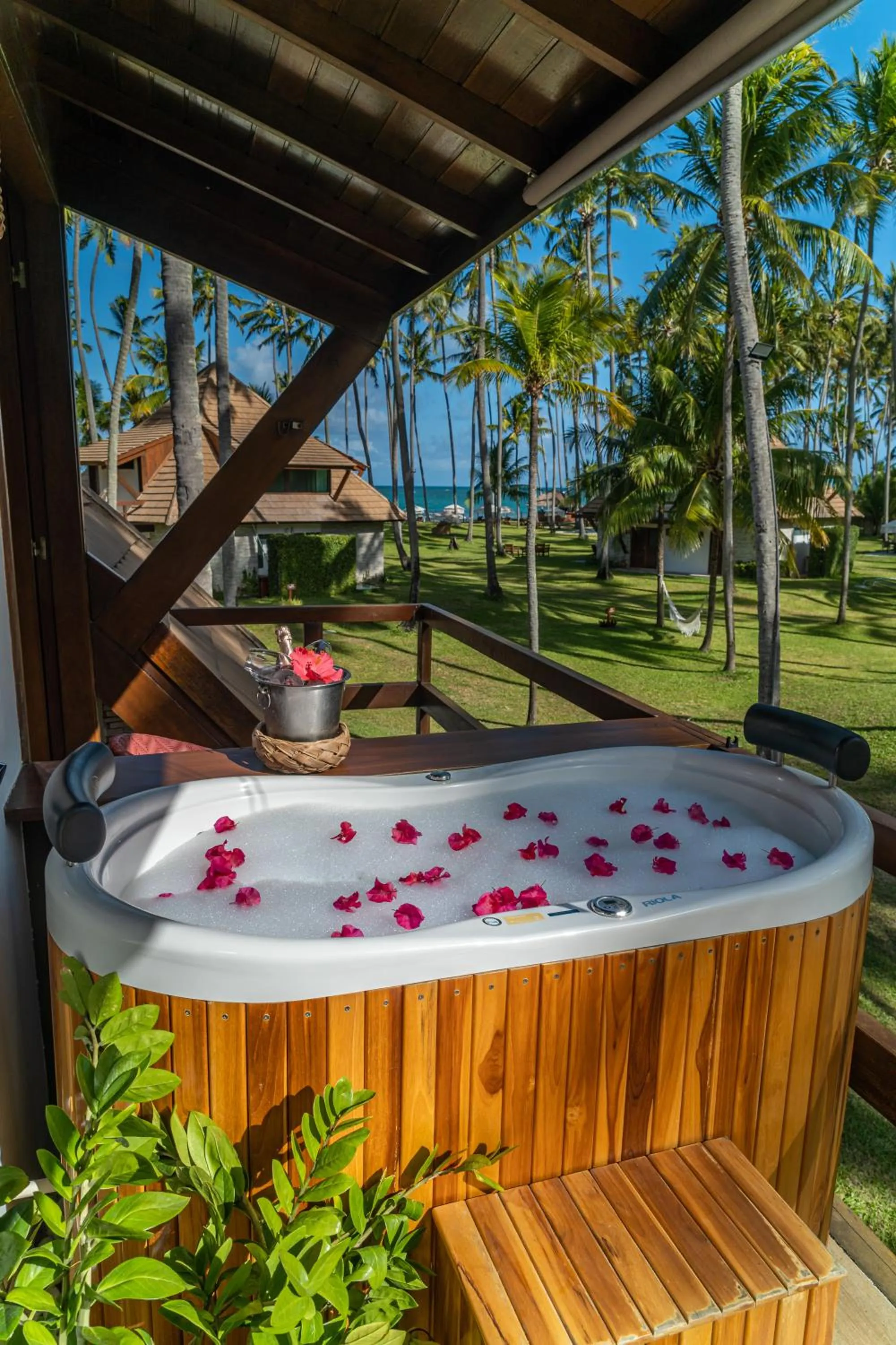 Garden in Pontal dos Carneiros Beach Bungalows