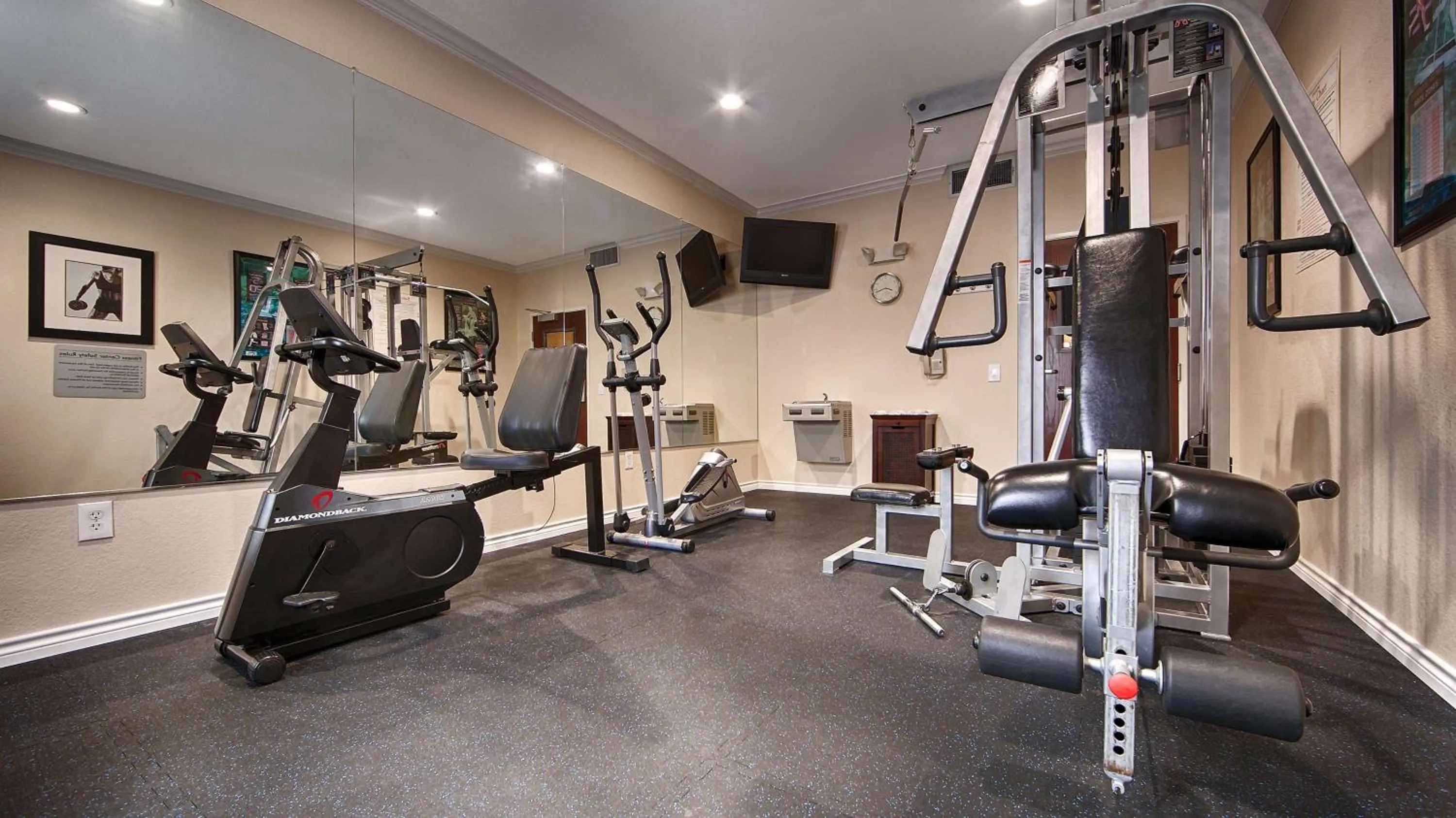 Fitness centre/facilities in Best Western Plus Cutting Horse Inn & Suites