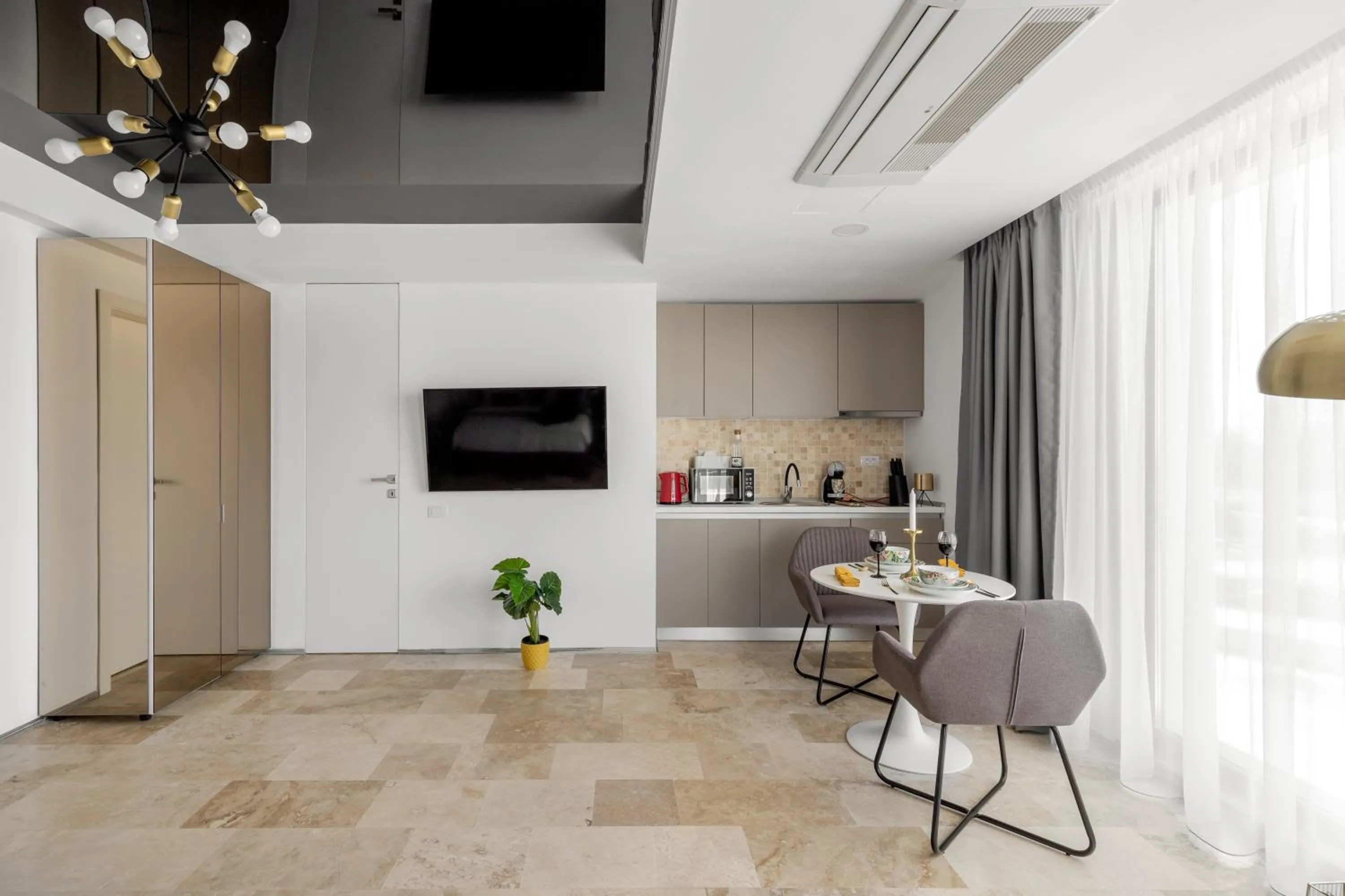 Dining area in Novum By the Sea