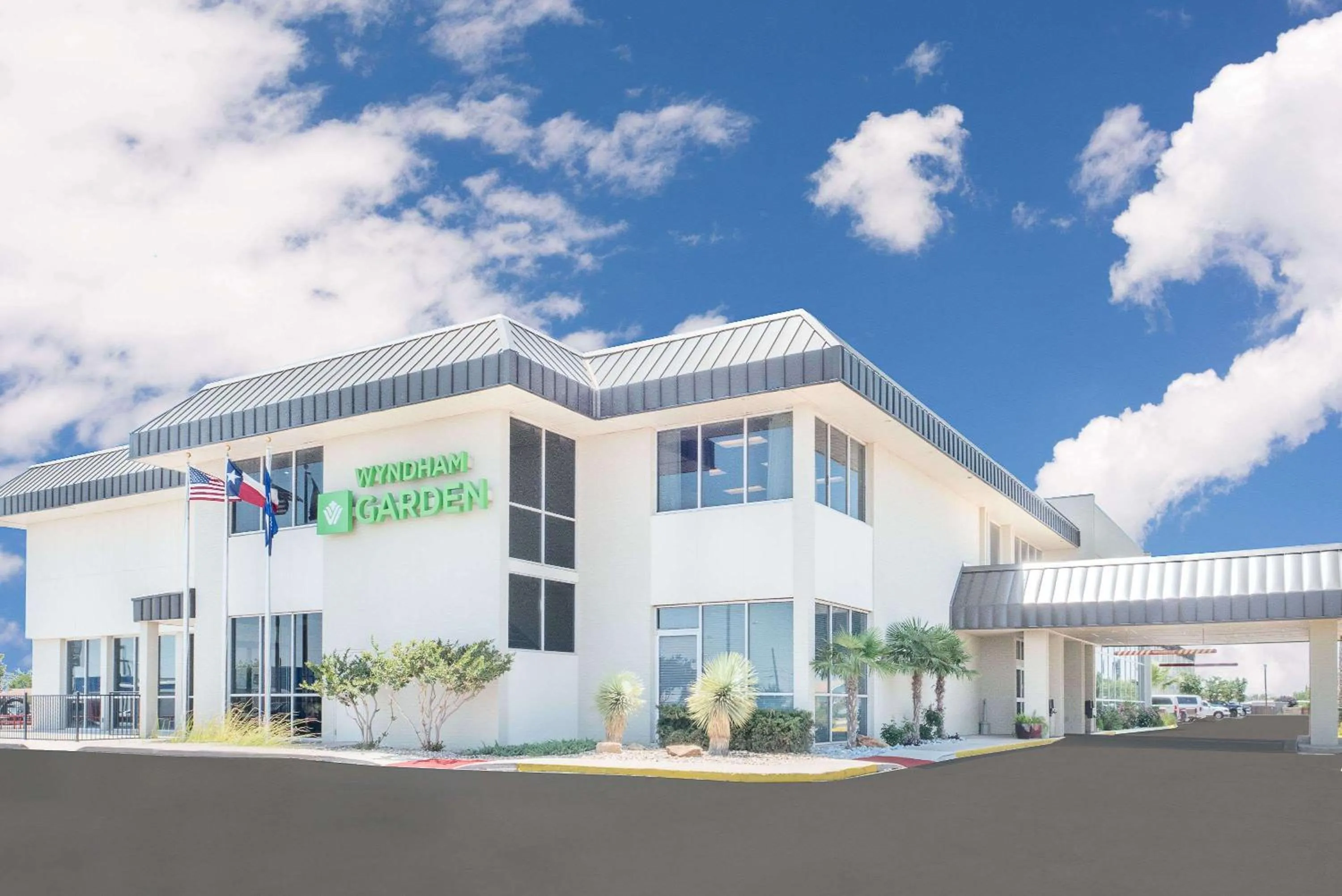 Property building in Wyndham Garden Midland