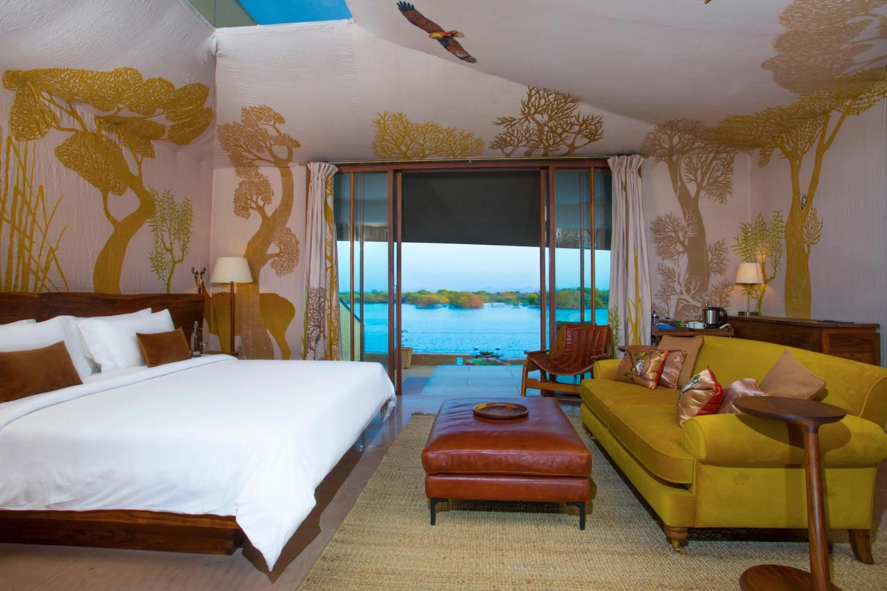 Bedroom, Bed in RAAS Chhatrasagar, Nimaj, District Pali