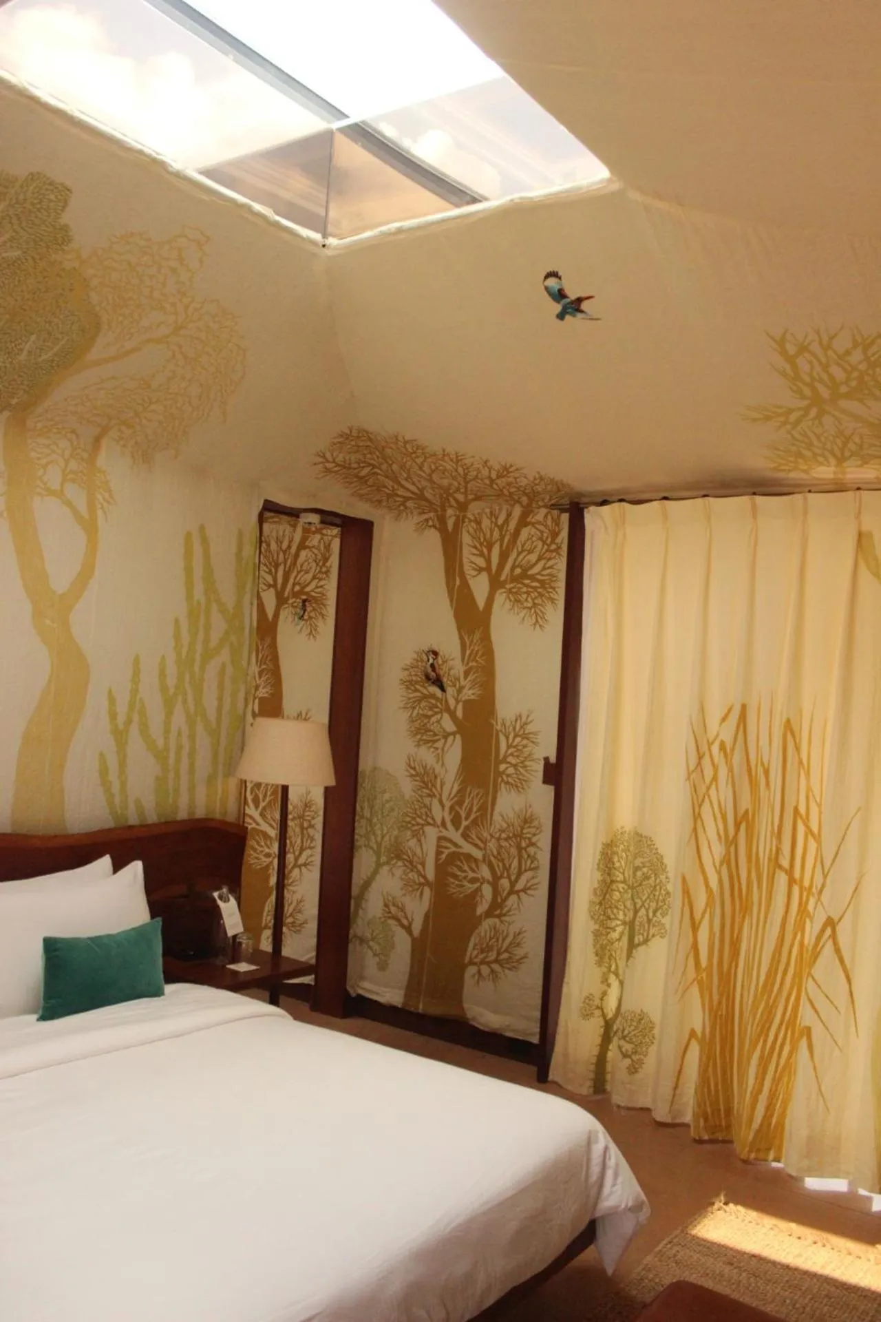 Bedroom, Bed in RAAS Chhatrasagar, Nimaj, District Pali