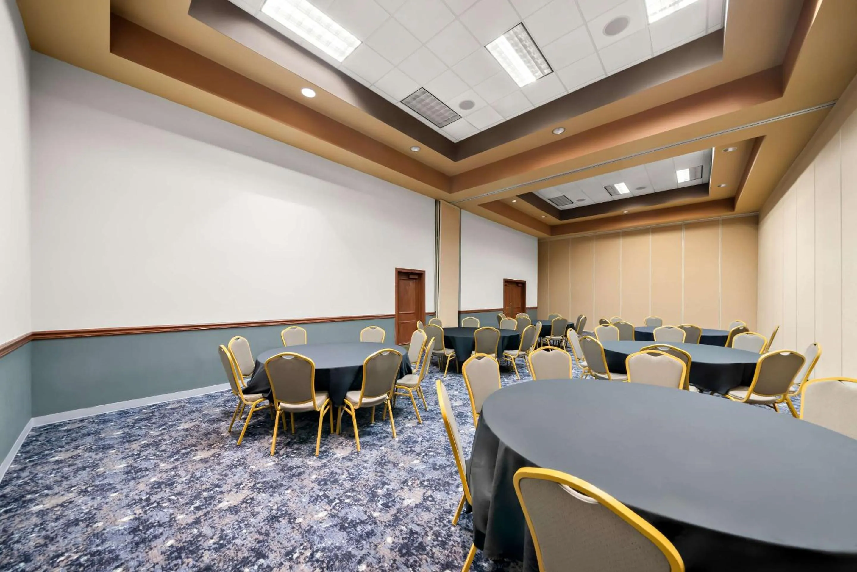 Meeting/conference room in Suburban Studios, Kearney
