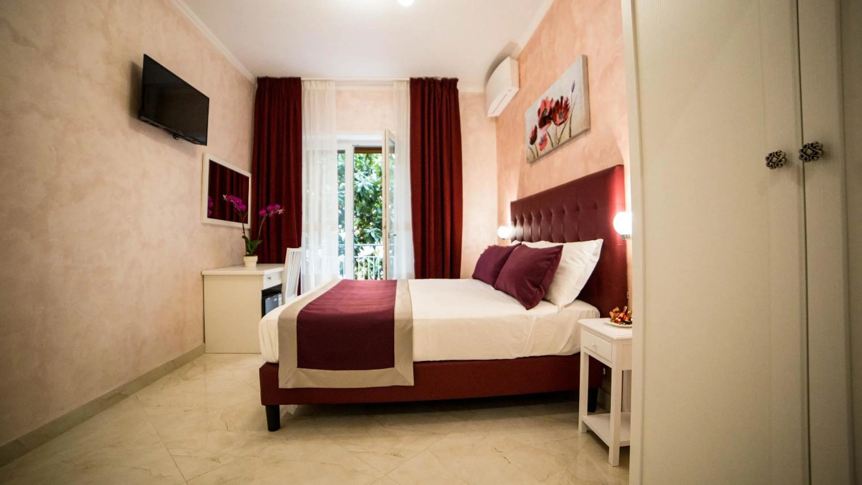 Bed in St. Peter Area Luxury Suites