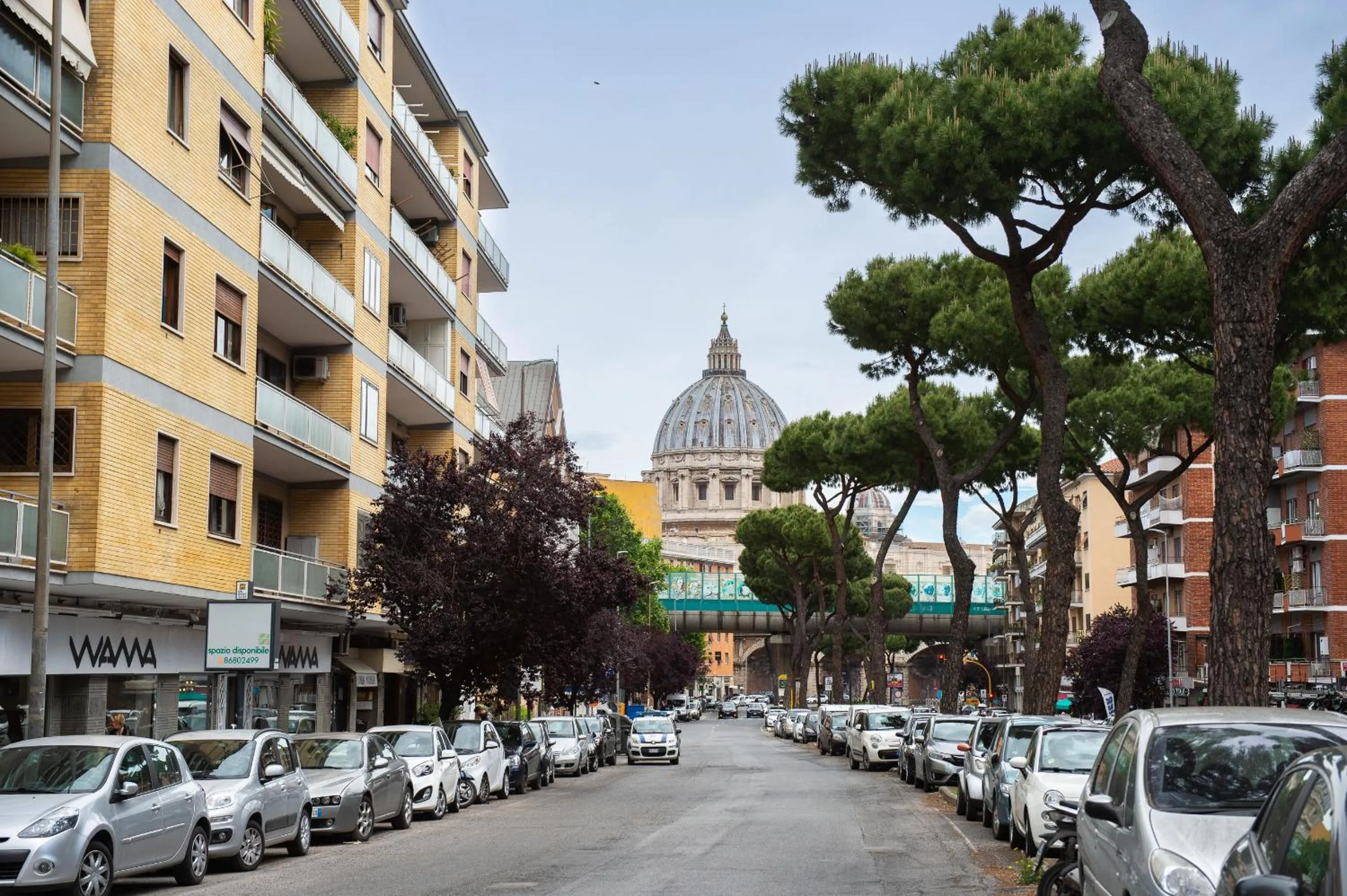 Property building in St. Peter Area Luxury Suites