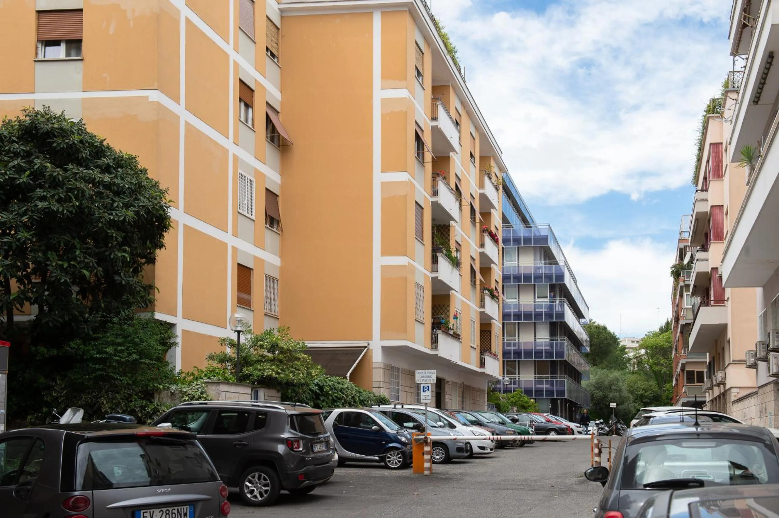 Property building in St. Peter Area Luxury Suites