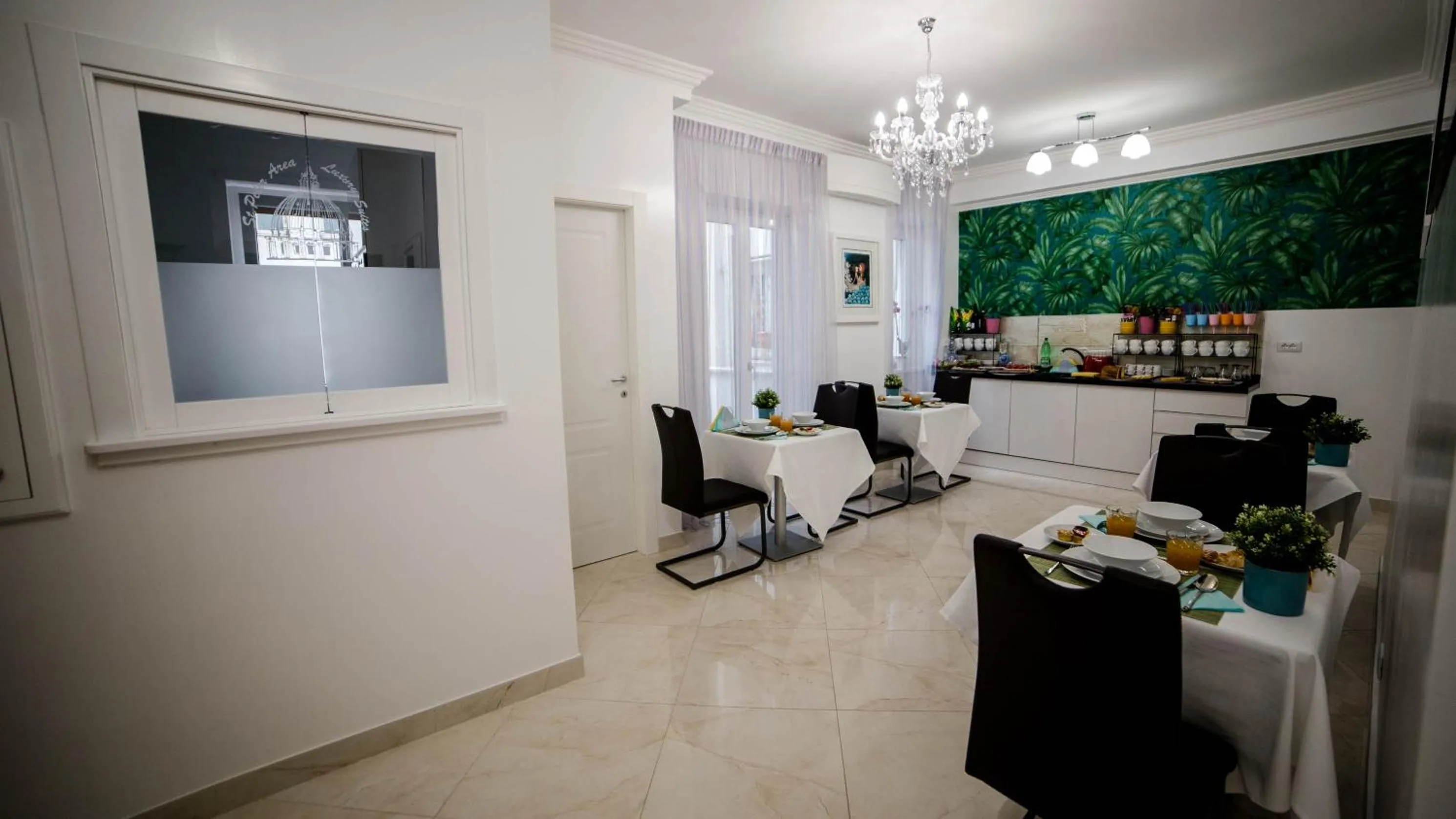 Living room in St. Peter Area Luxury Suites