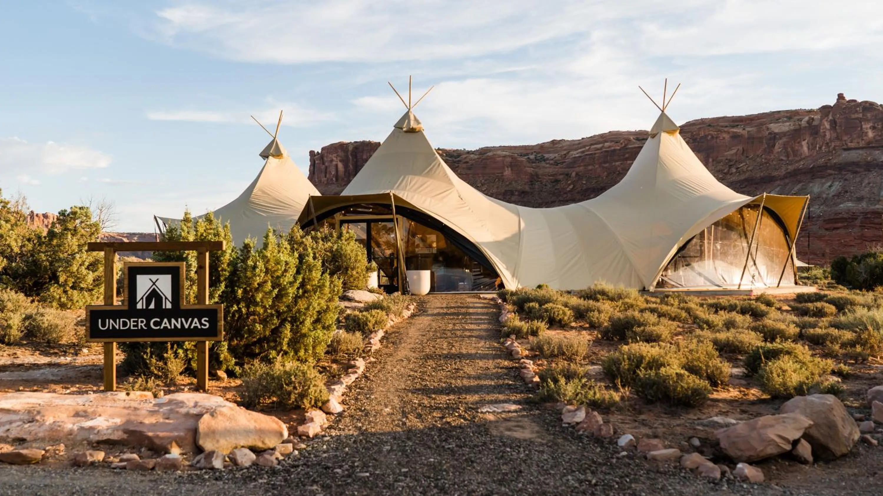 Lobby or reception in Under Canvas Moab