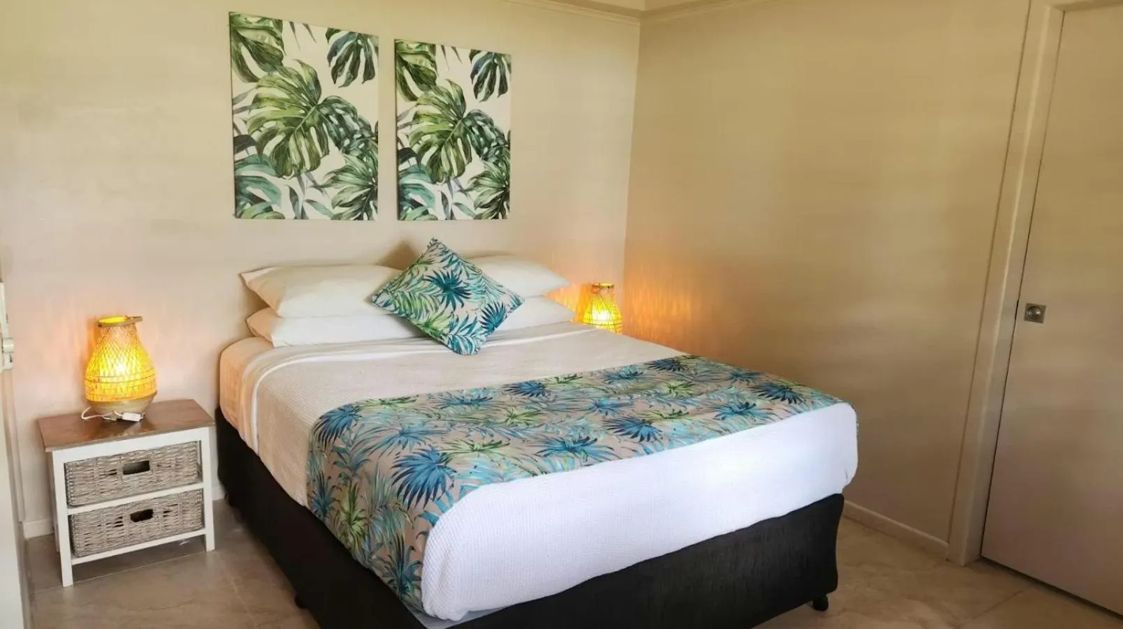 Bed in Erakor Island Resort & Spa
