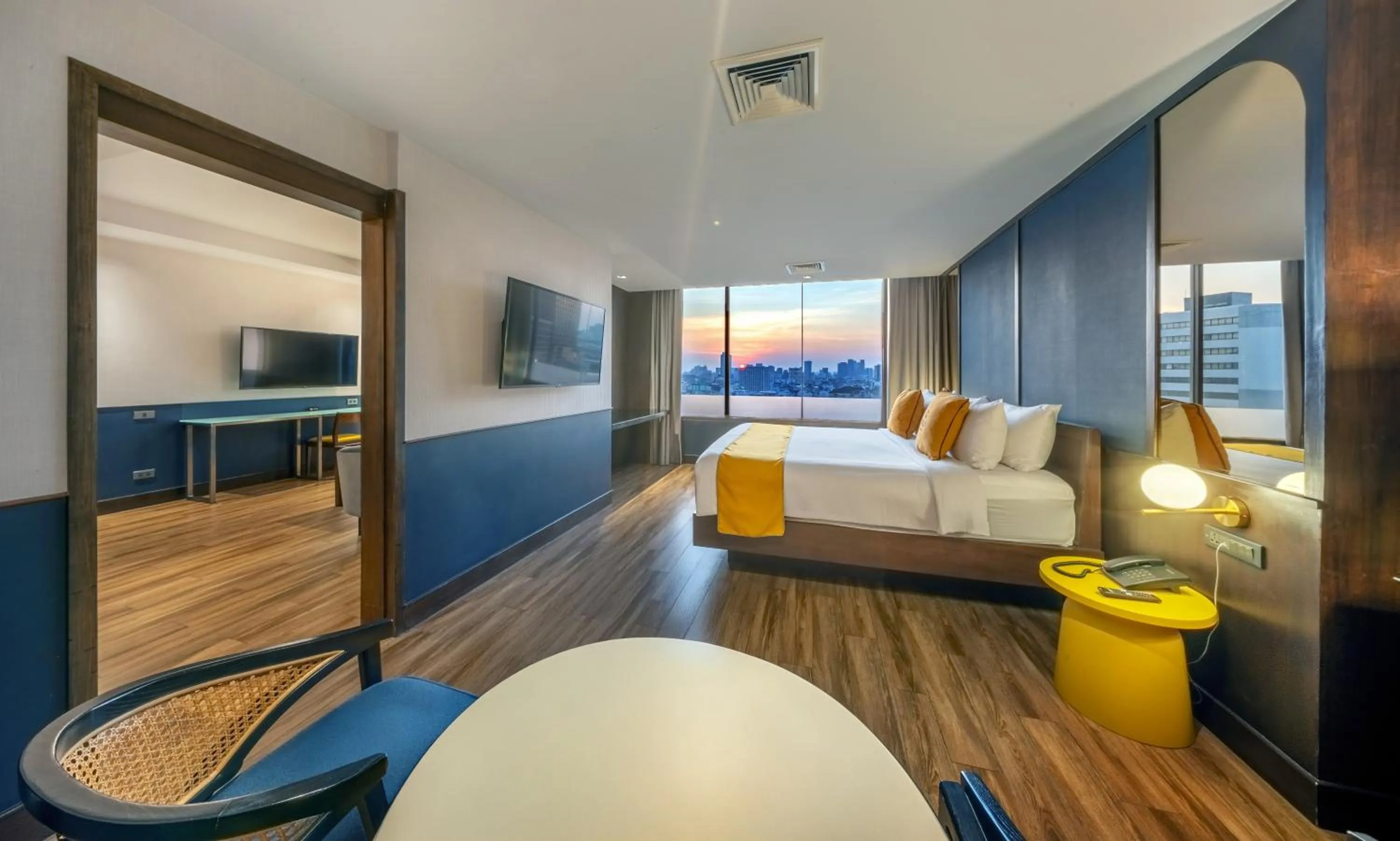 Bedroom, Bed in Graph Hotels Bangkok