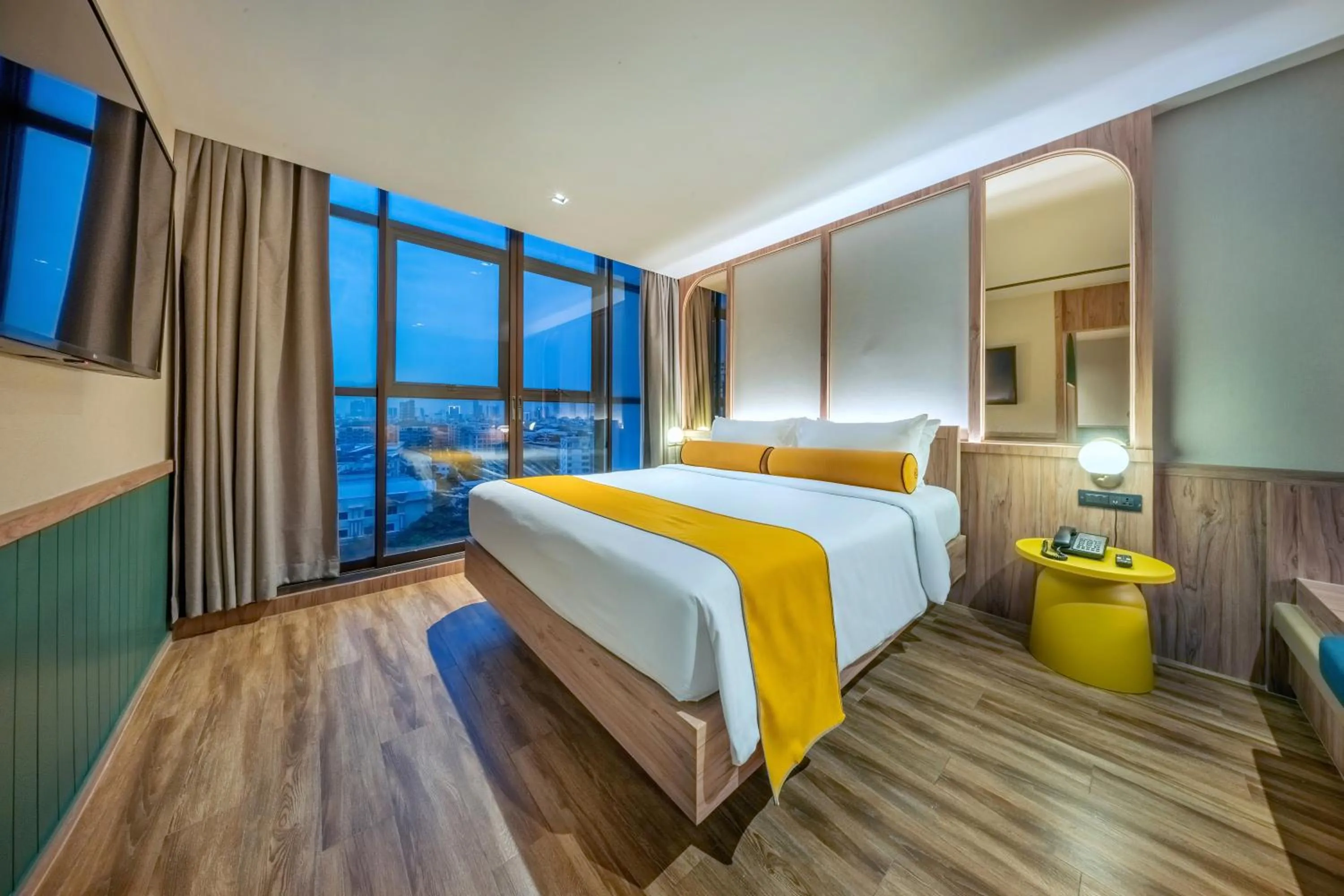 Bed in Graph Hotels Bangkok