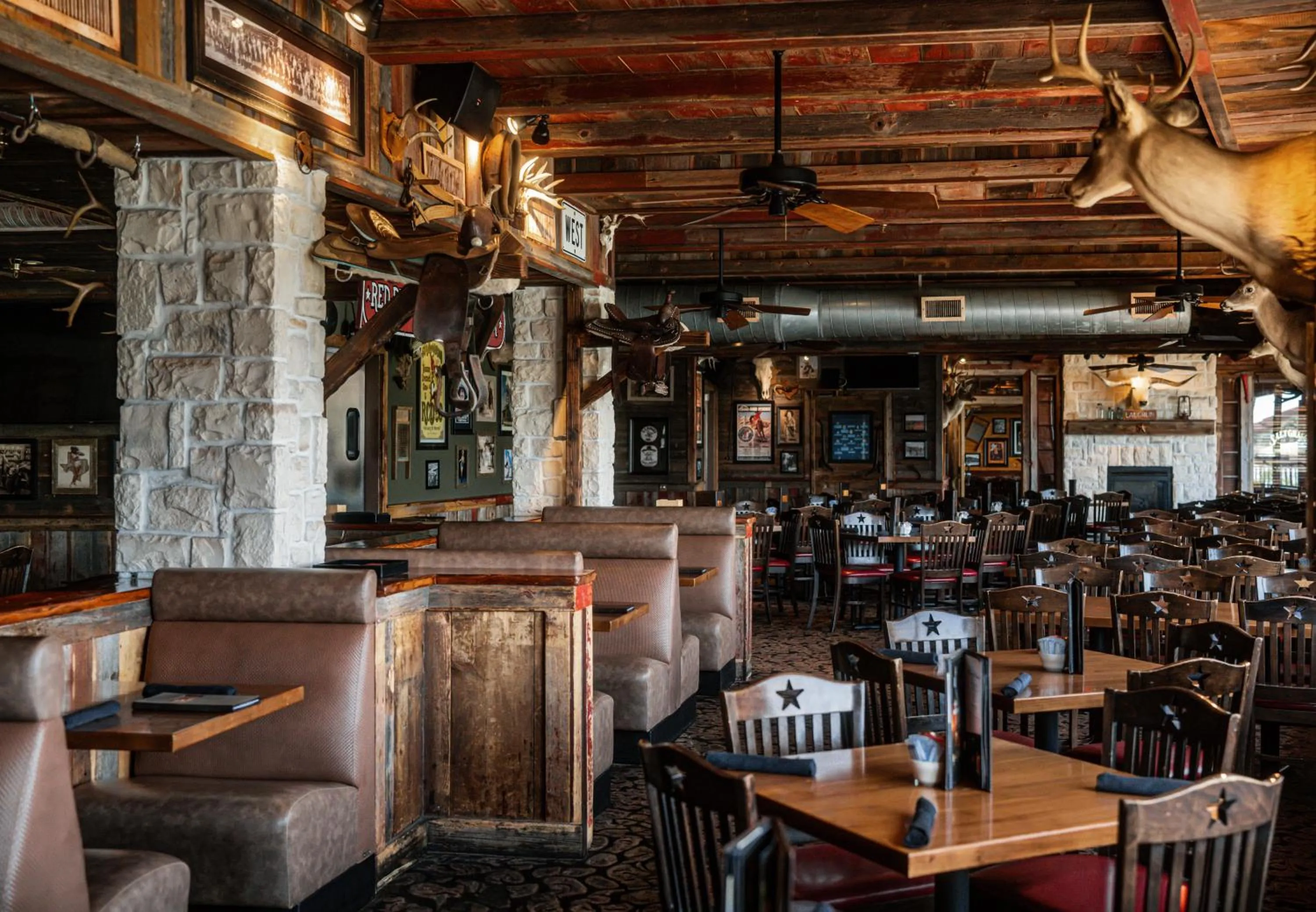 Restaurant/places to eat in Golden Nugget Laughlin