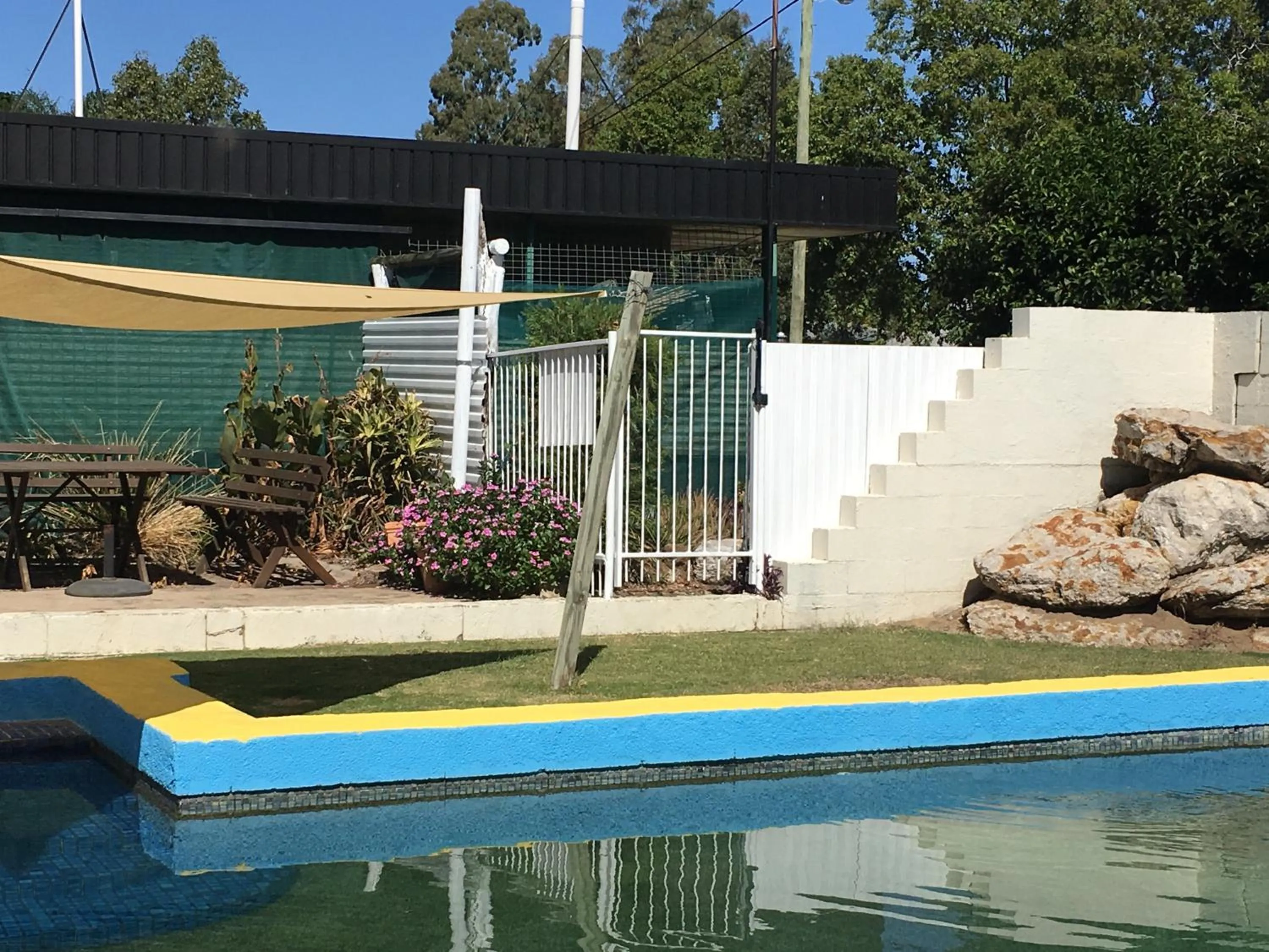 Swimming pool in Boggabilla Motel