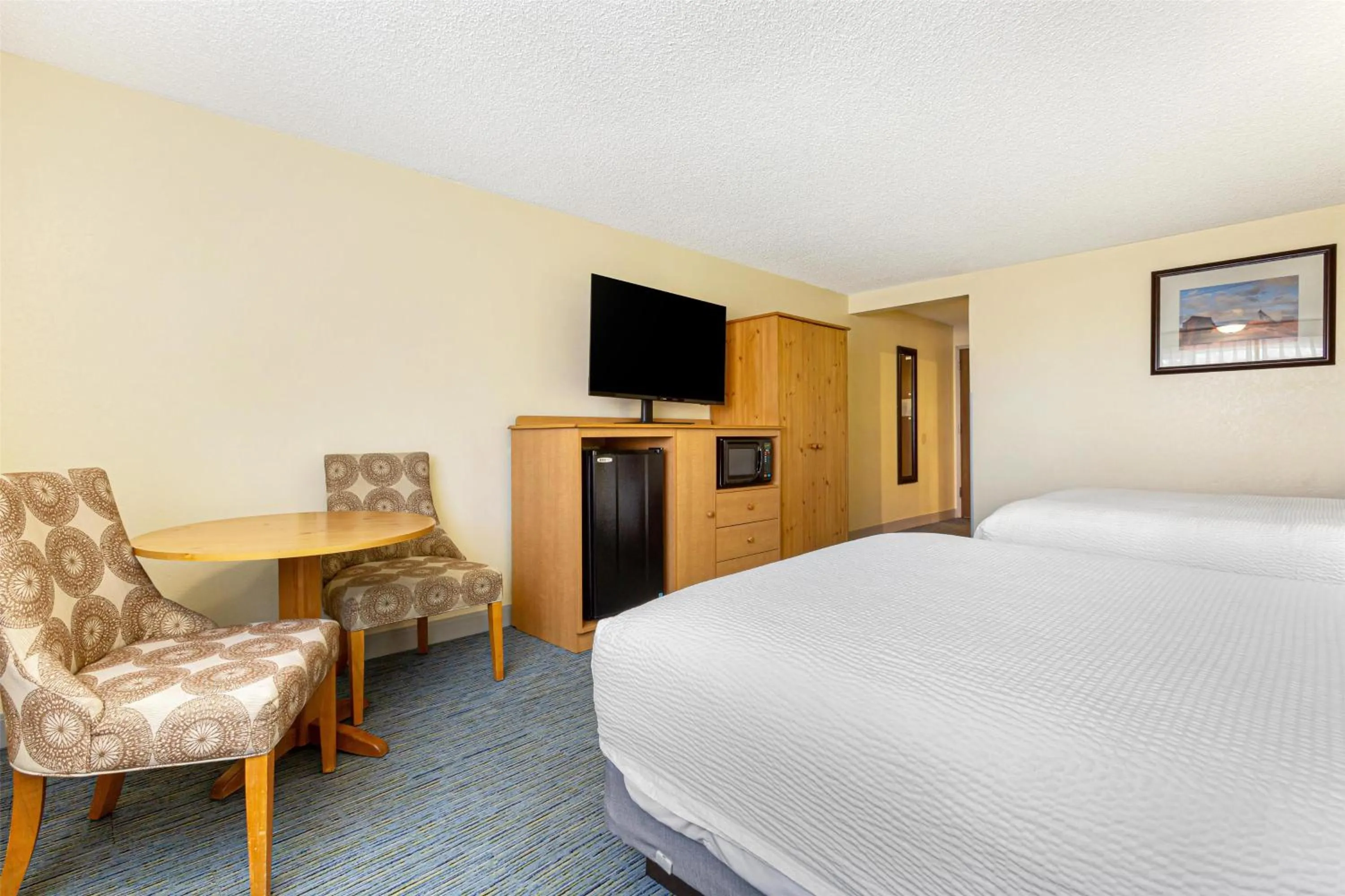 Bedroom, Bed in Best Western Hi-Desert Inn