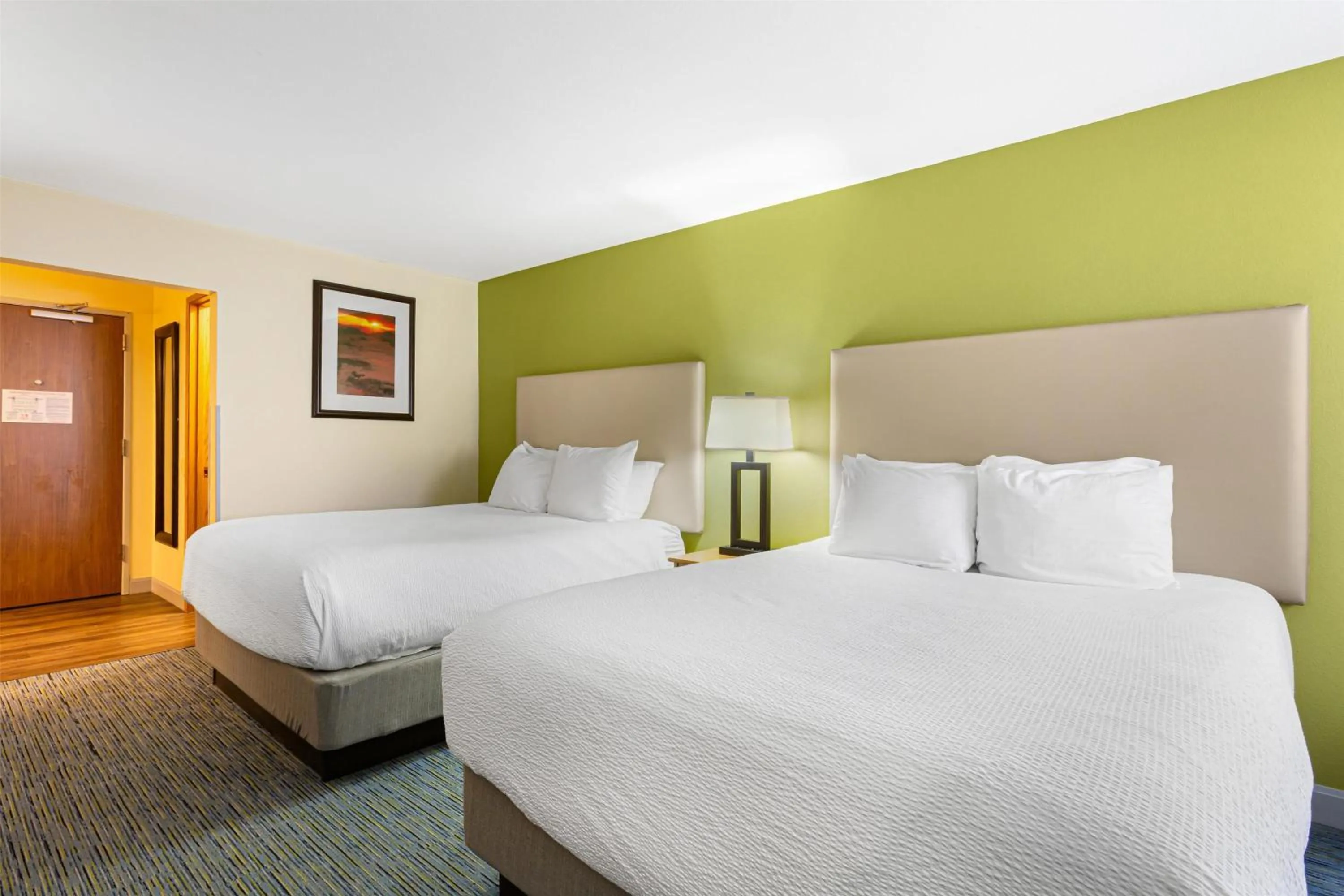 Bedroom, Bed in Best Western Hi-Desert Inn