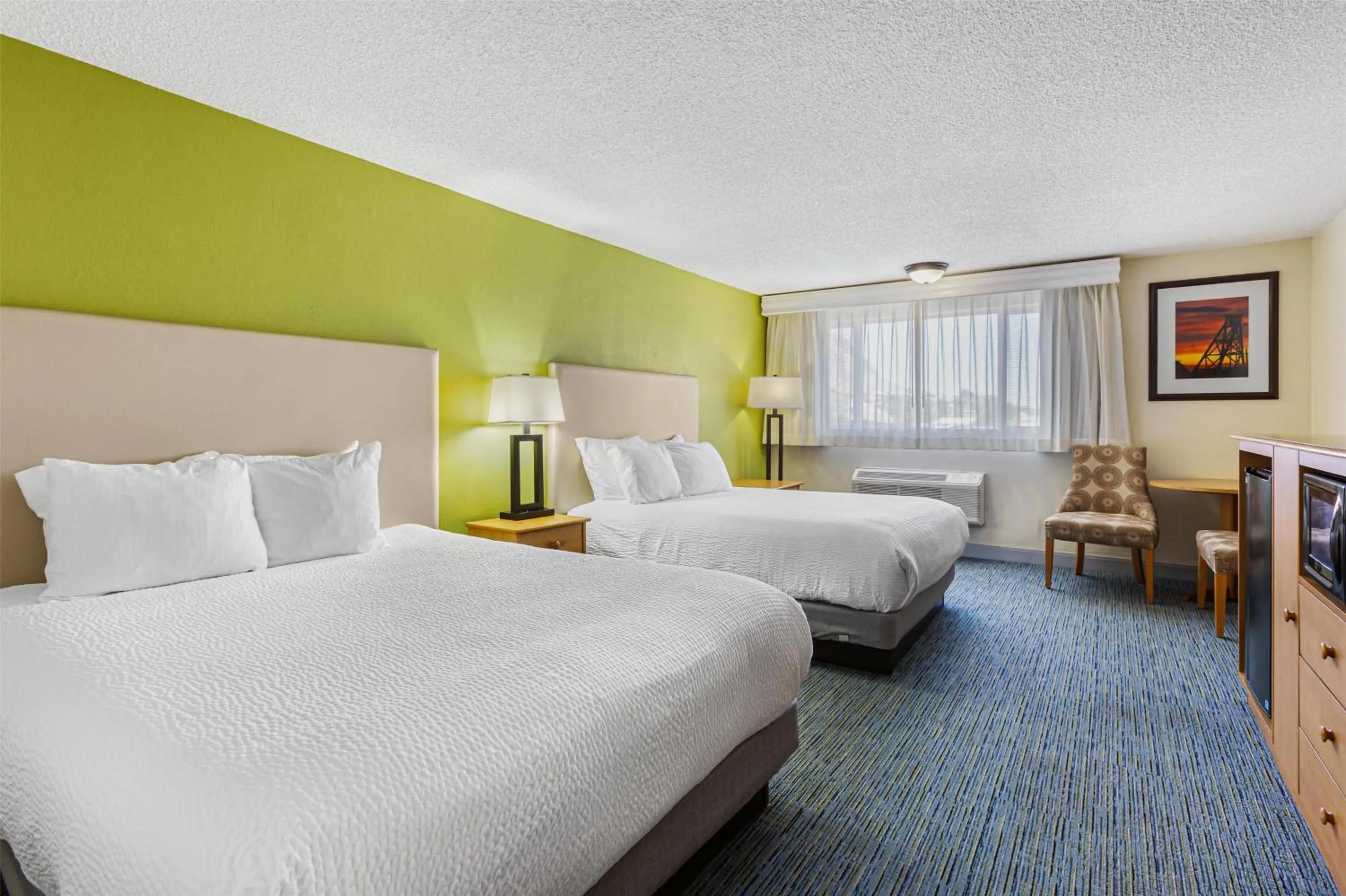 Bedroom, Bed in Best Western Hi-Desert Inn