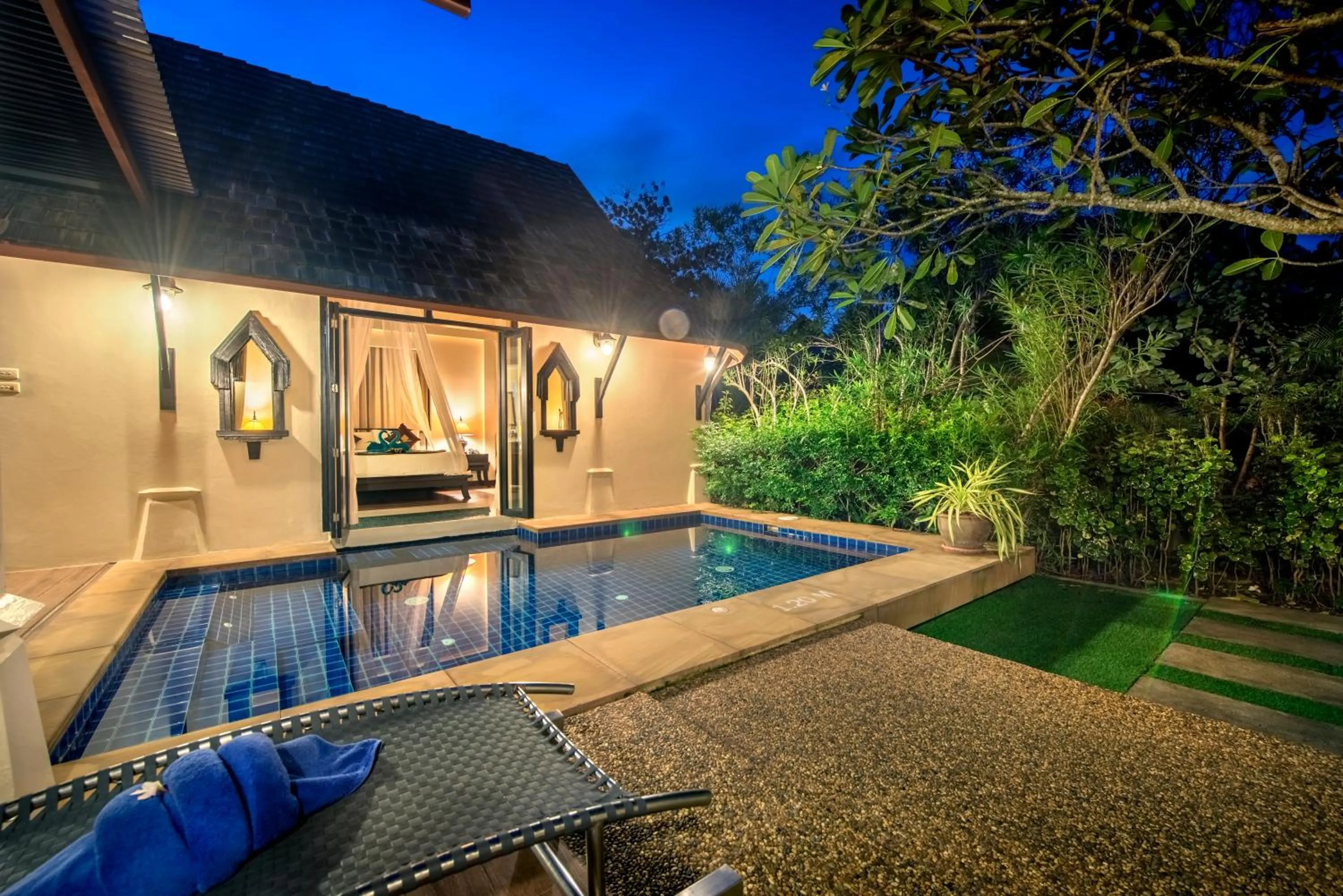 Property building in Chada Lanta Beach Resort