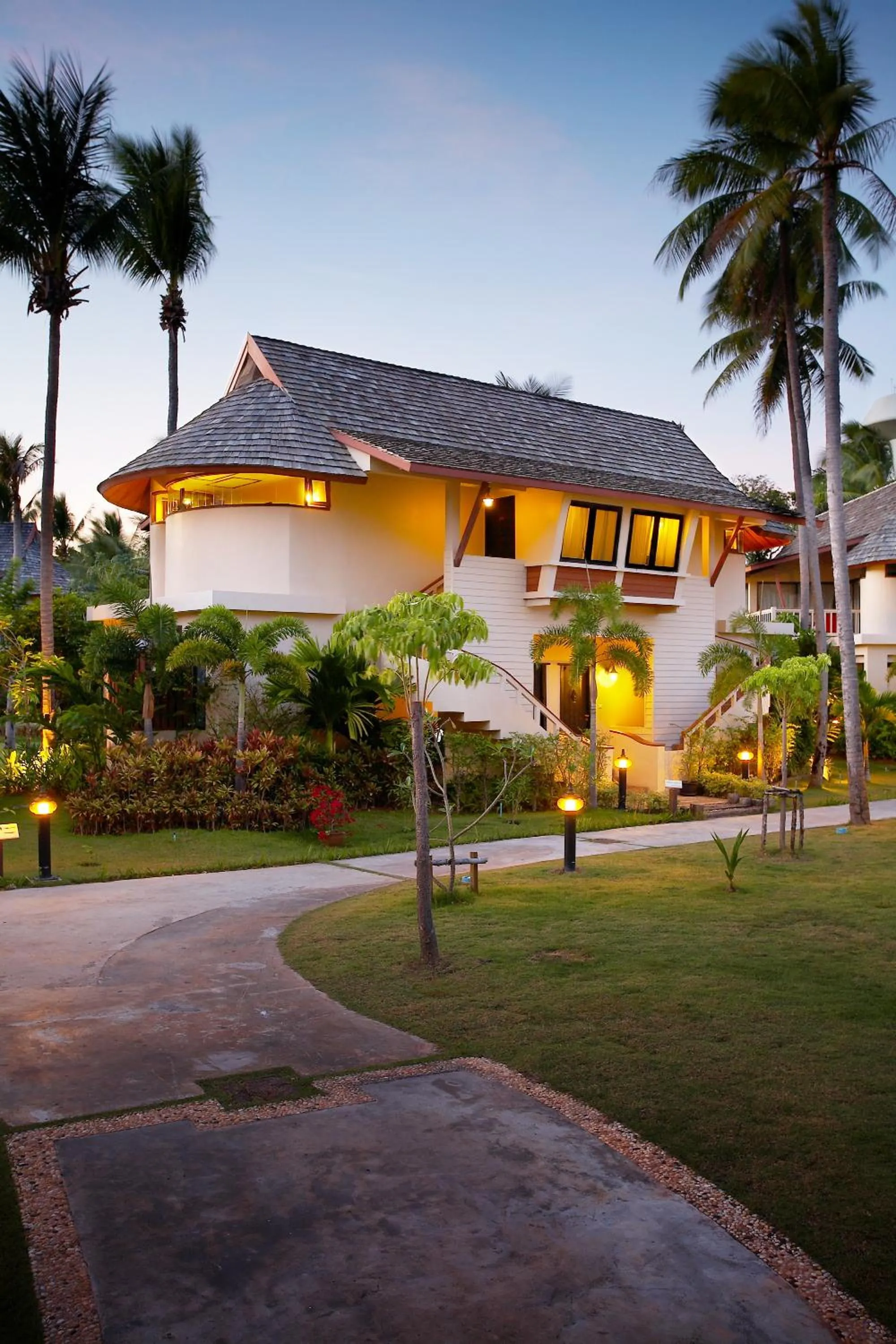 Garden view in Chada Lanta Beach Resort