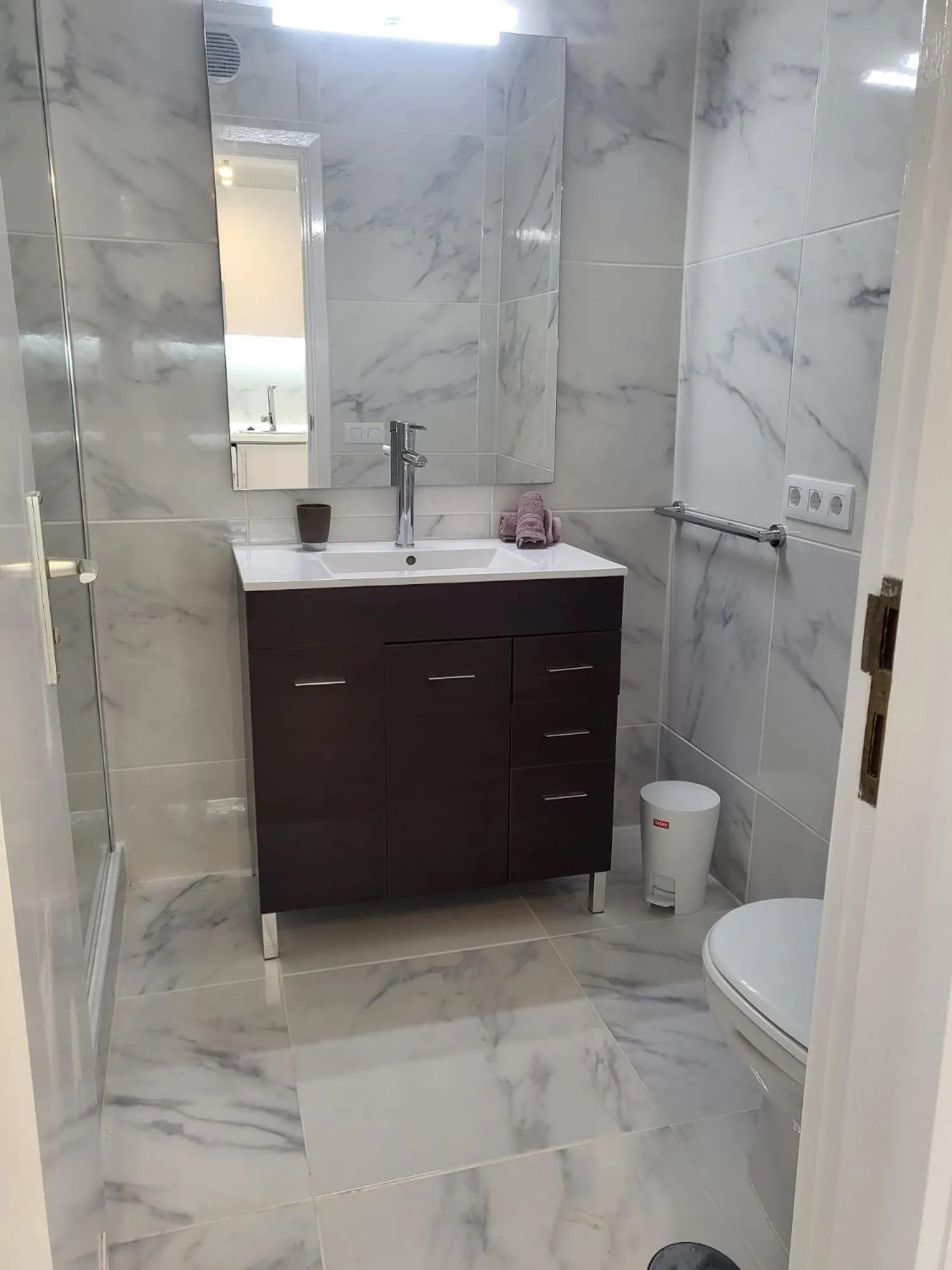 Shower in Port Royale