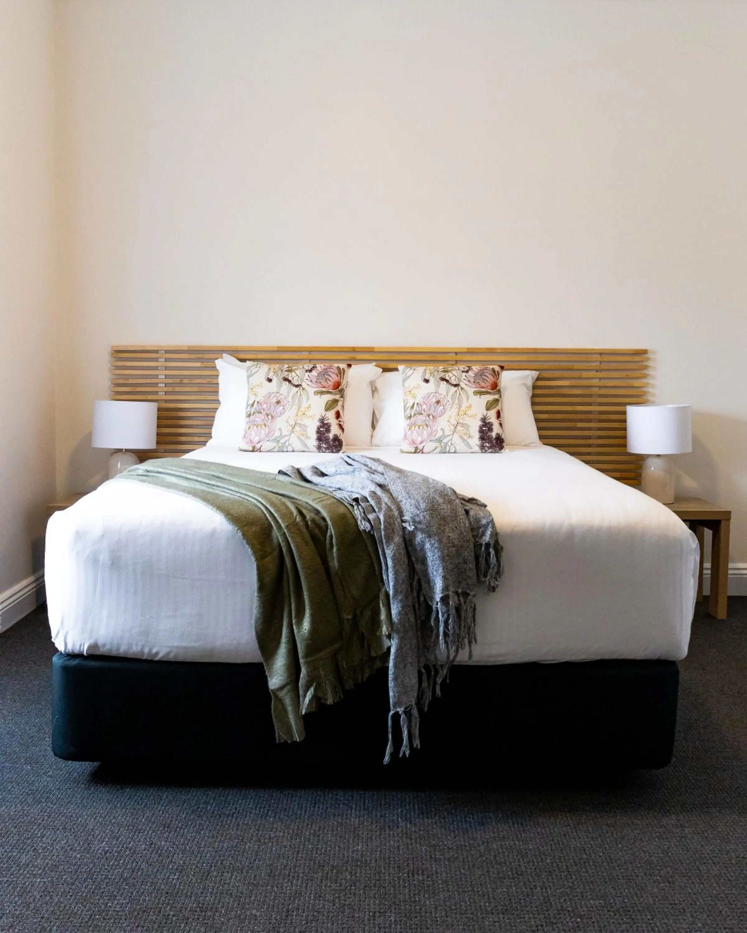 Bedroom, Bed in Zig Zag Motel & Apartments