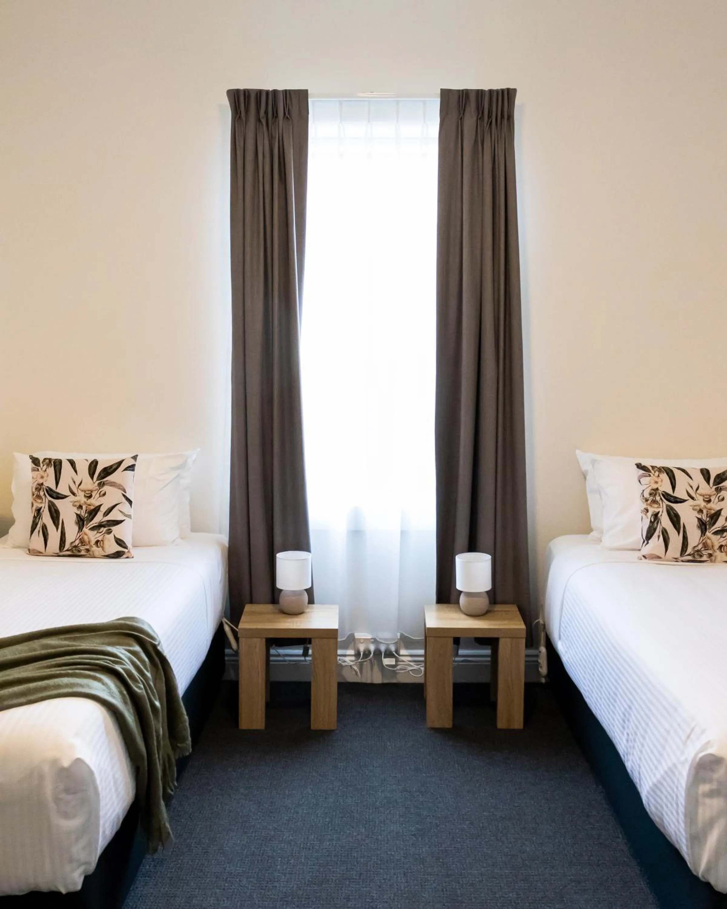 Bedroom, Bed in Zig Zag Motel & Apartments