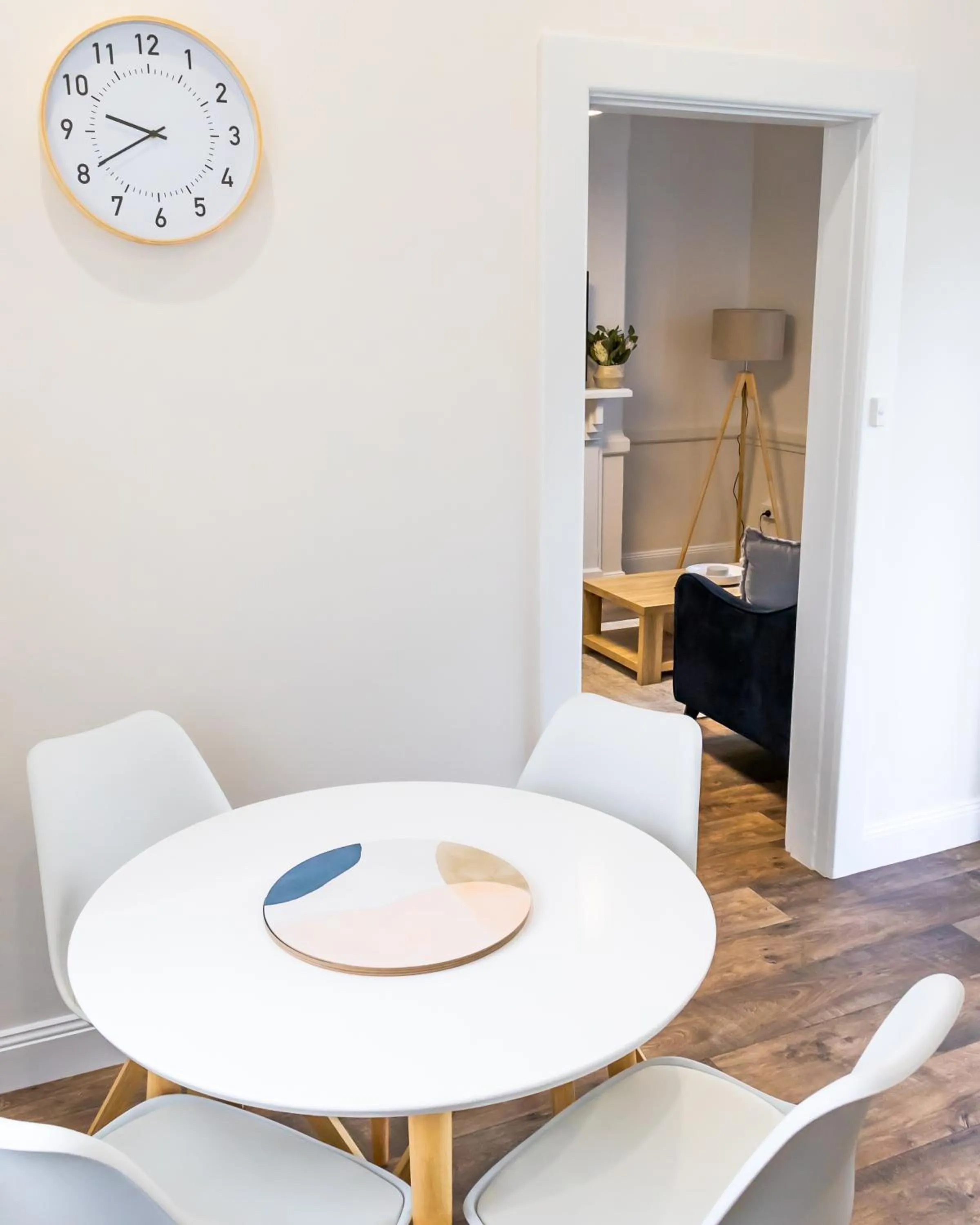 Dining area in Zig Zag Motel & Apartments