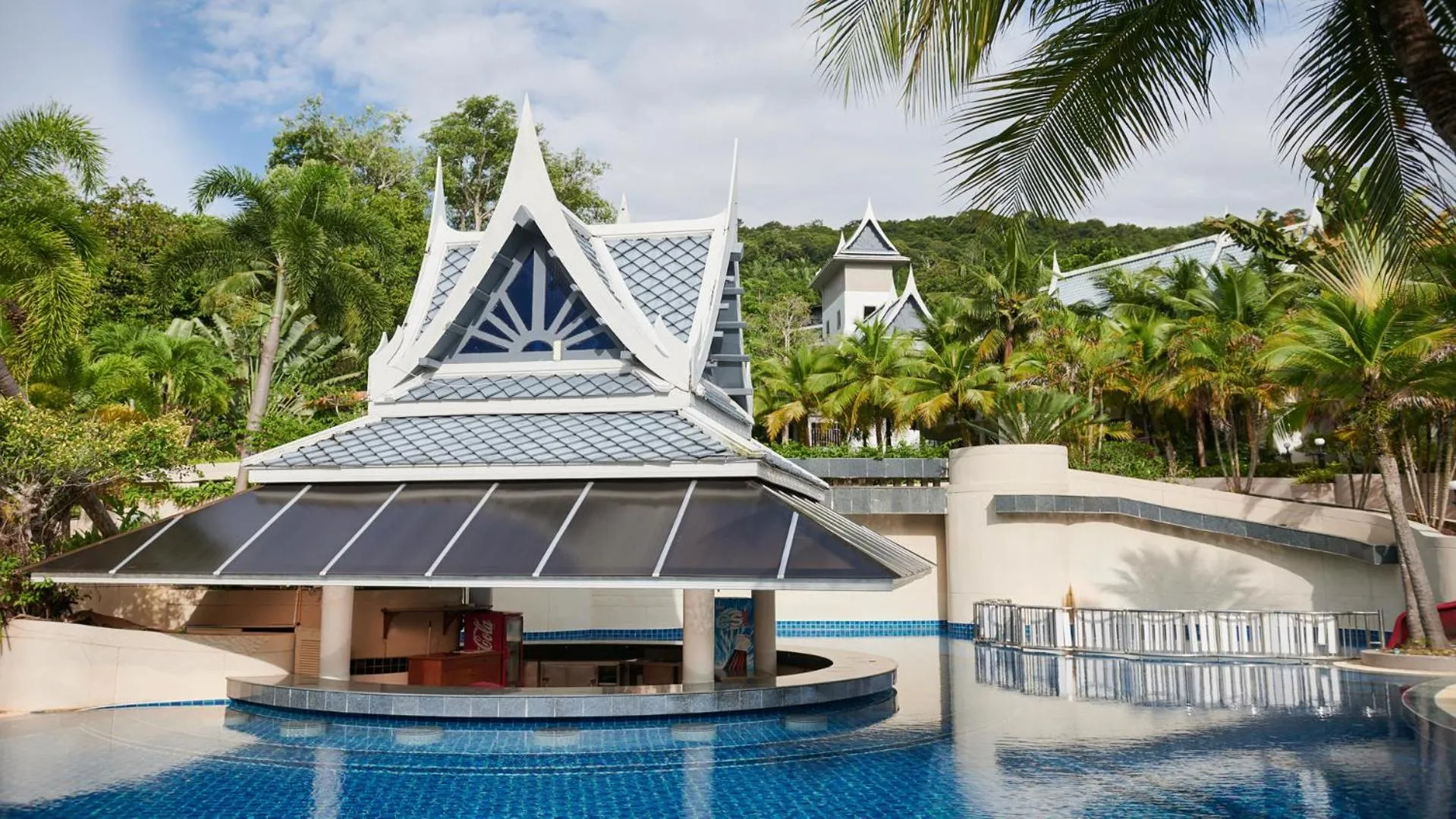 Swimming pool in Chada Thai Village