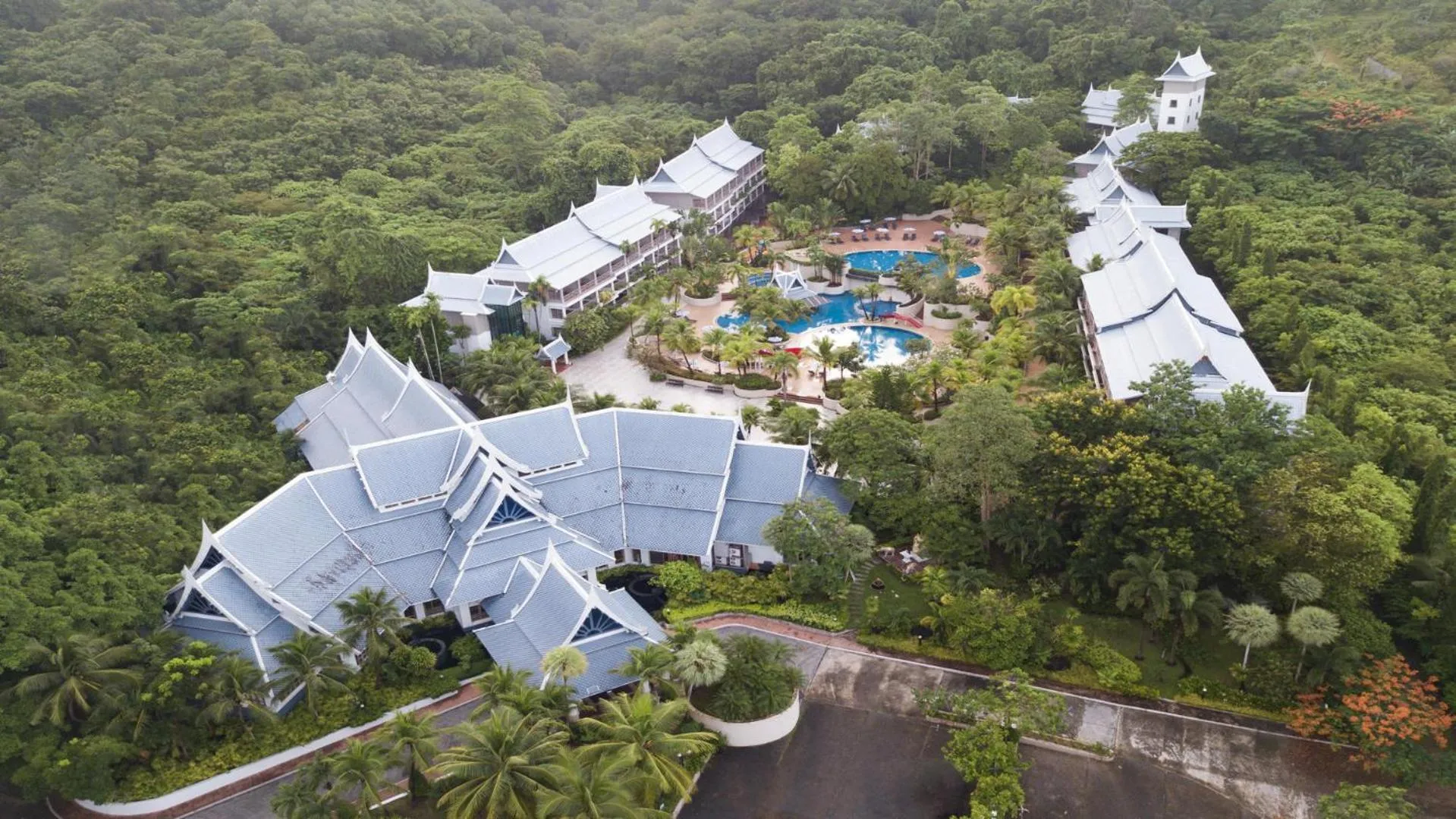 Bird's eye view in Chada Thai Village