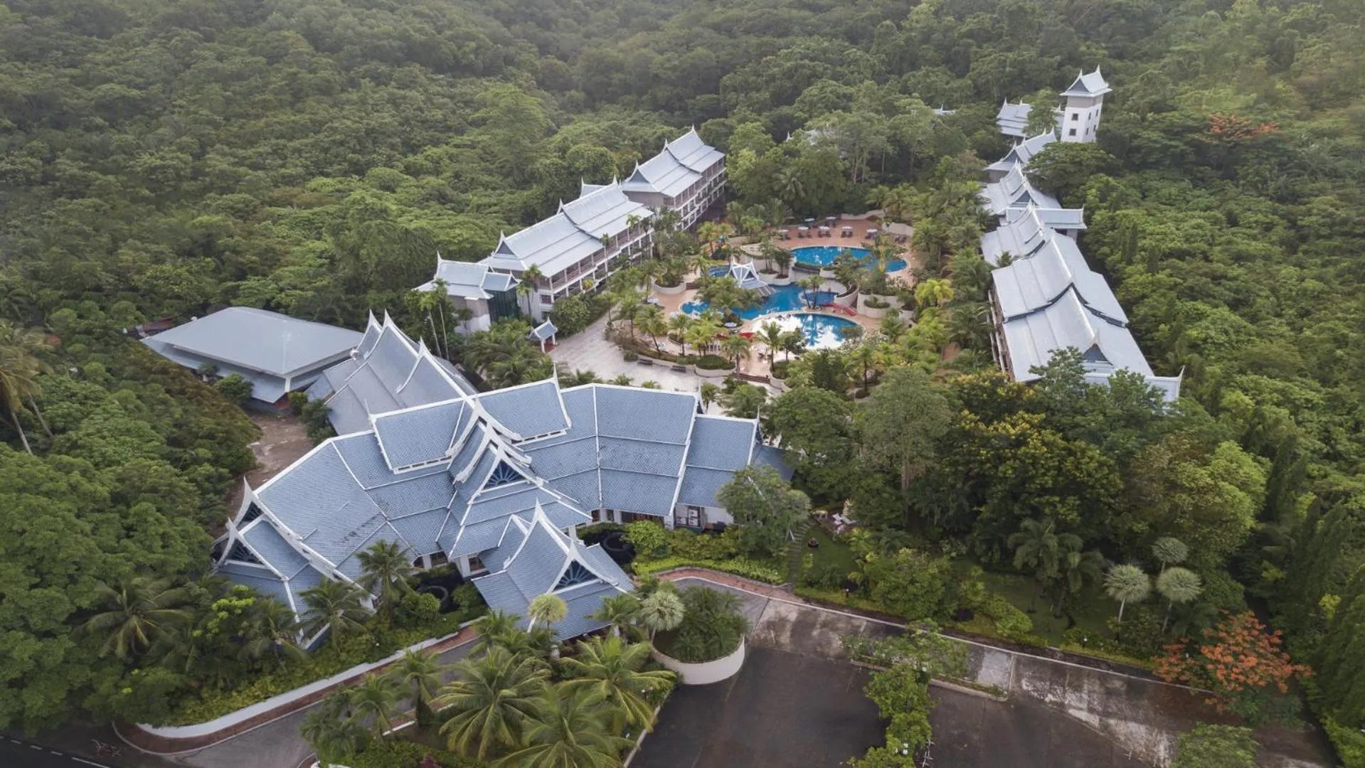 Property building in Chada Thai Village