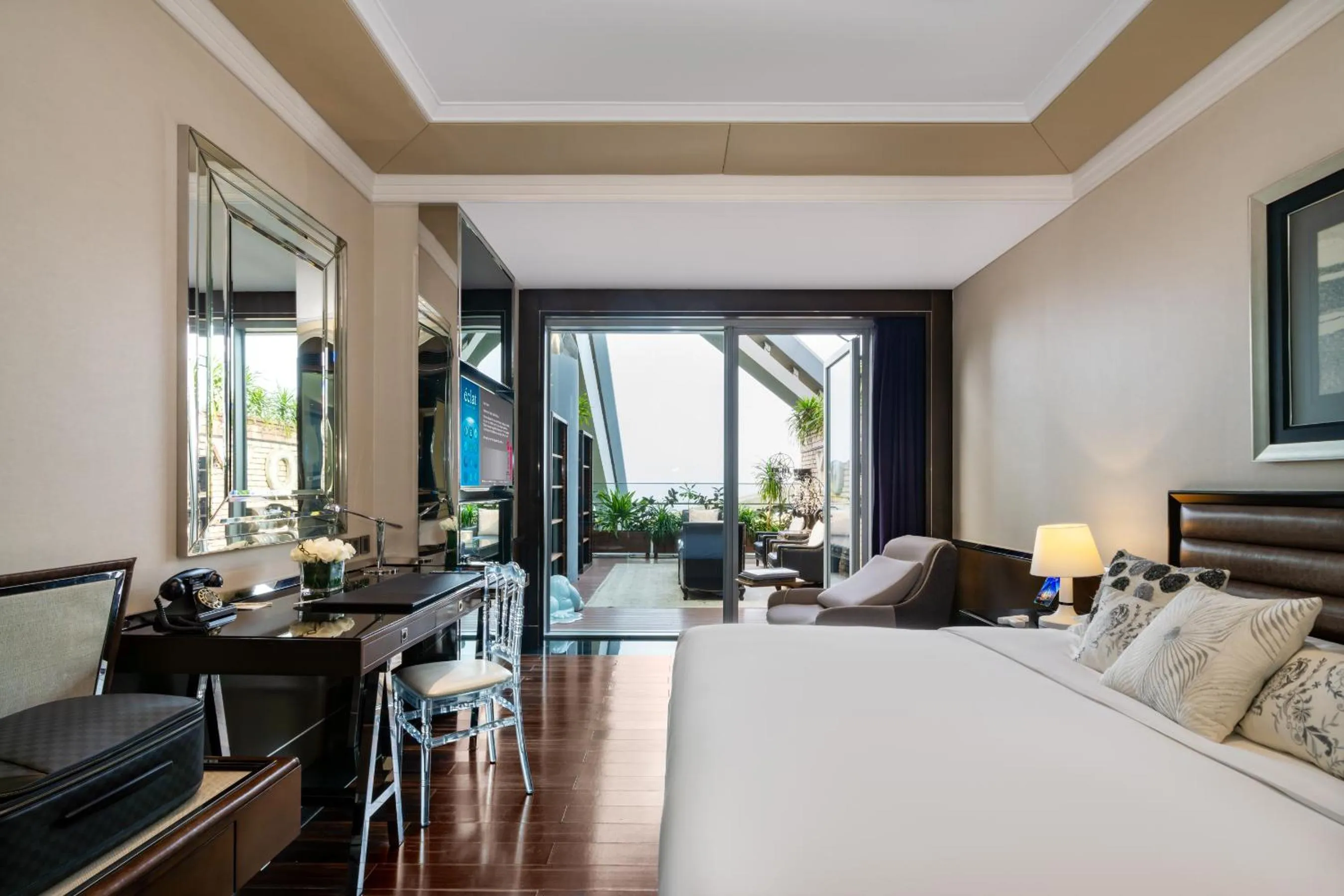 Bedroom in Hotel Éclat Beijing