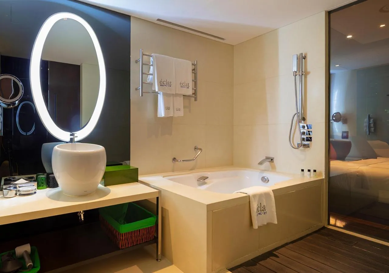Bathroom in Hotel Éclat Beijing