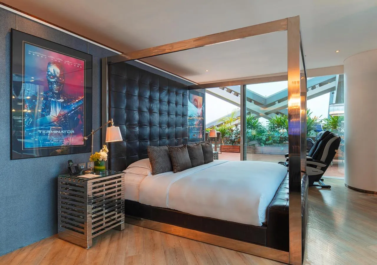 Bed in Hotel Éclat Beijing