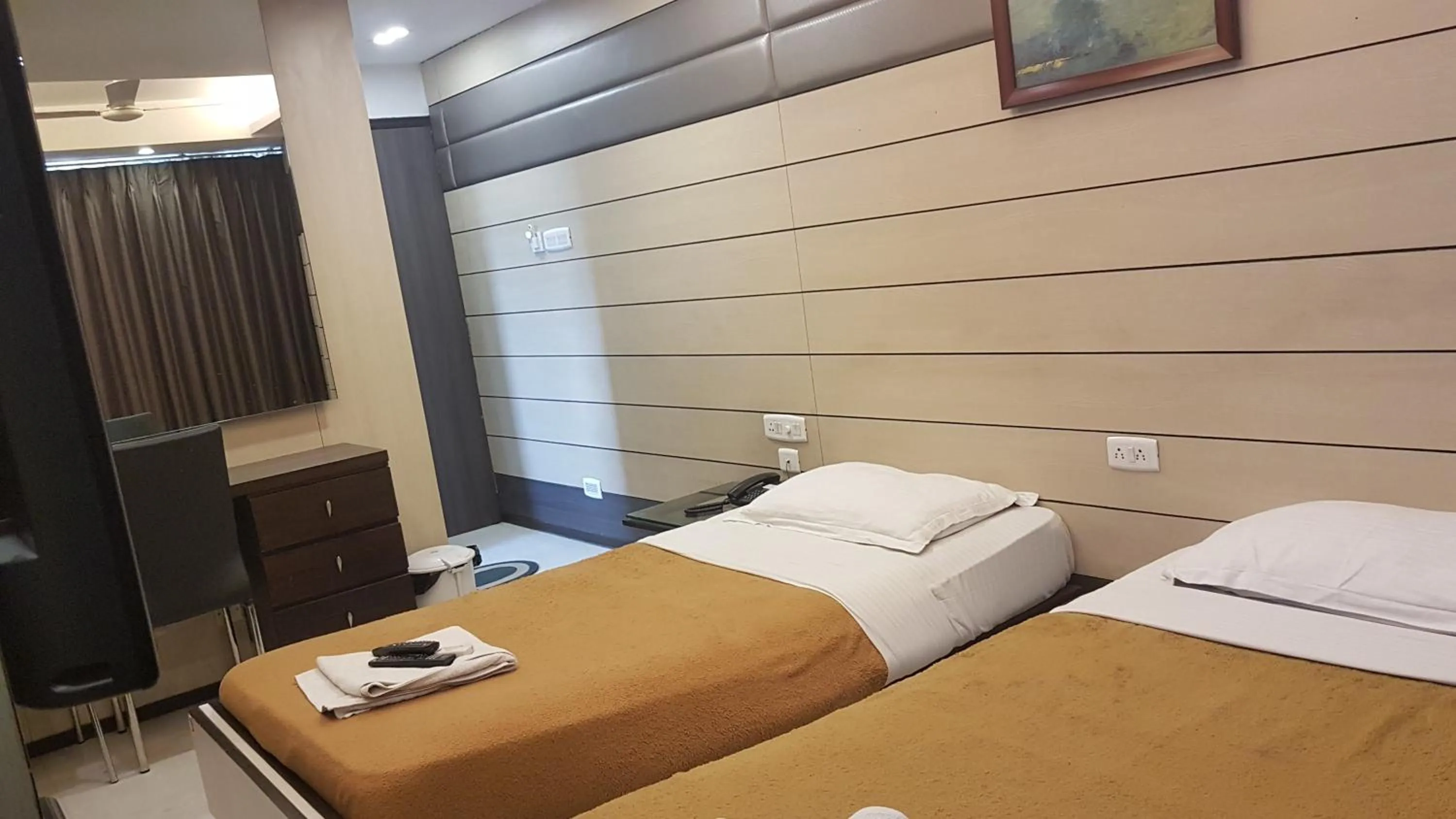 Photo of the whole room, Bed in Hotel Esteem