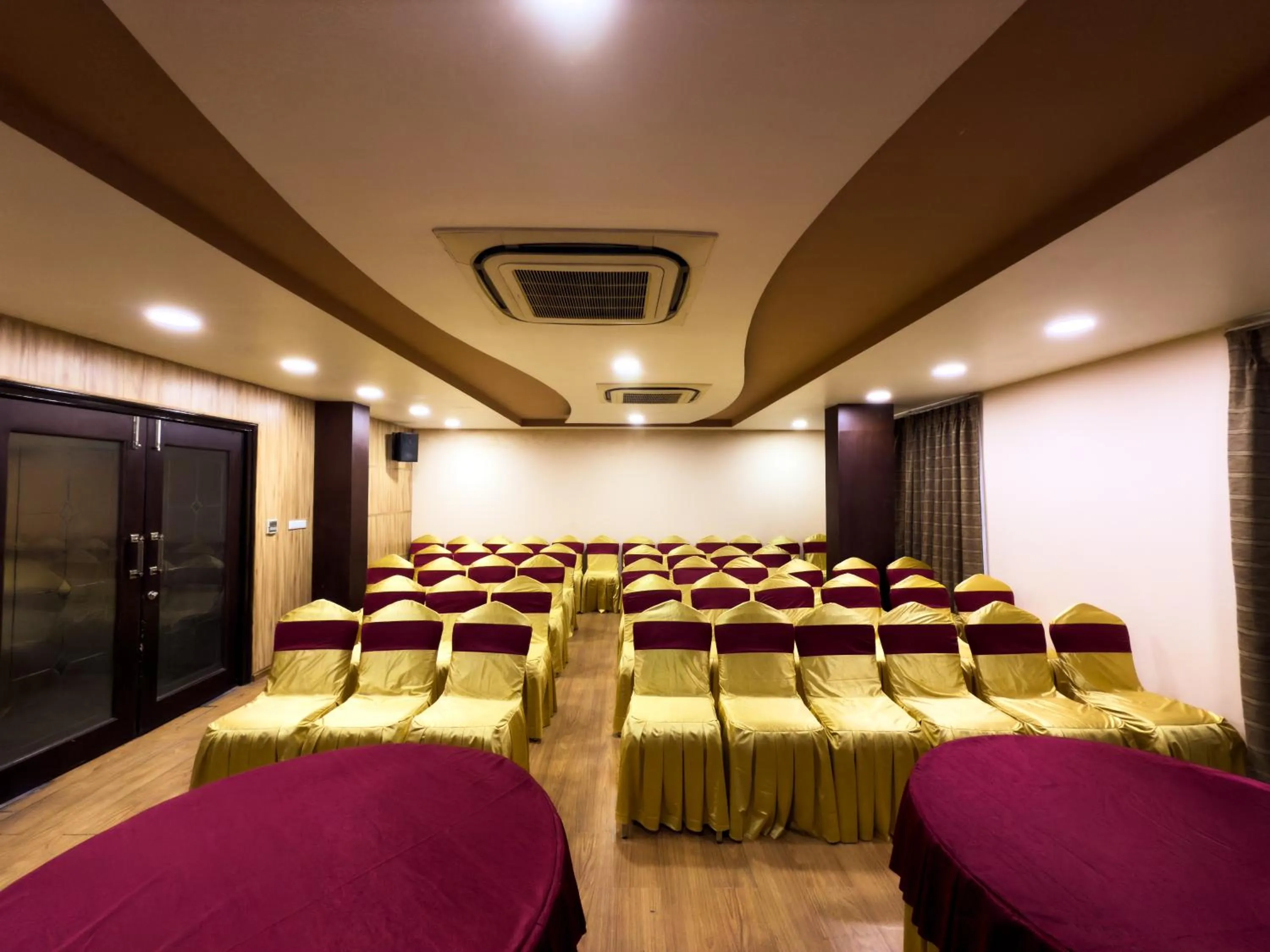 Banquet/Function facilities in Hotel Royal Palm - A Budget Hotel in Udaipur