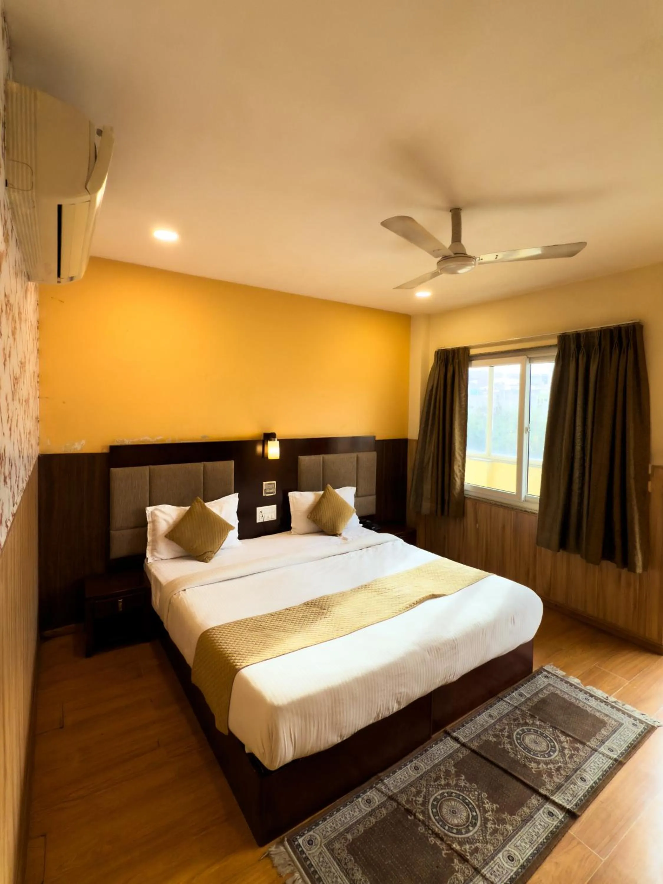 Bed in Hotel Royal Palm - A Budget Hotel in Udaipur