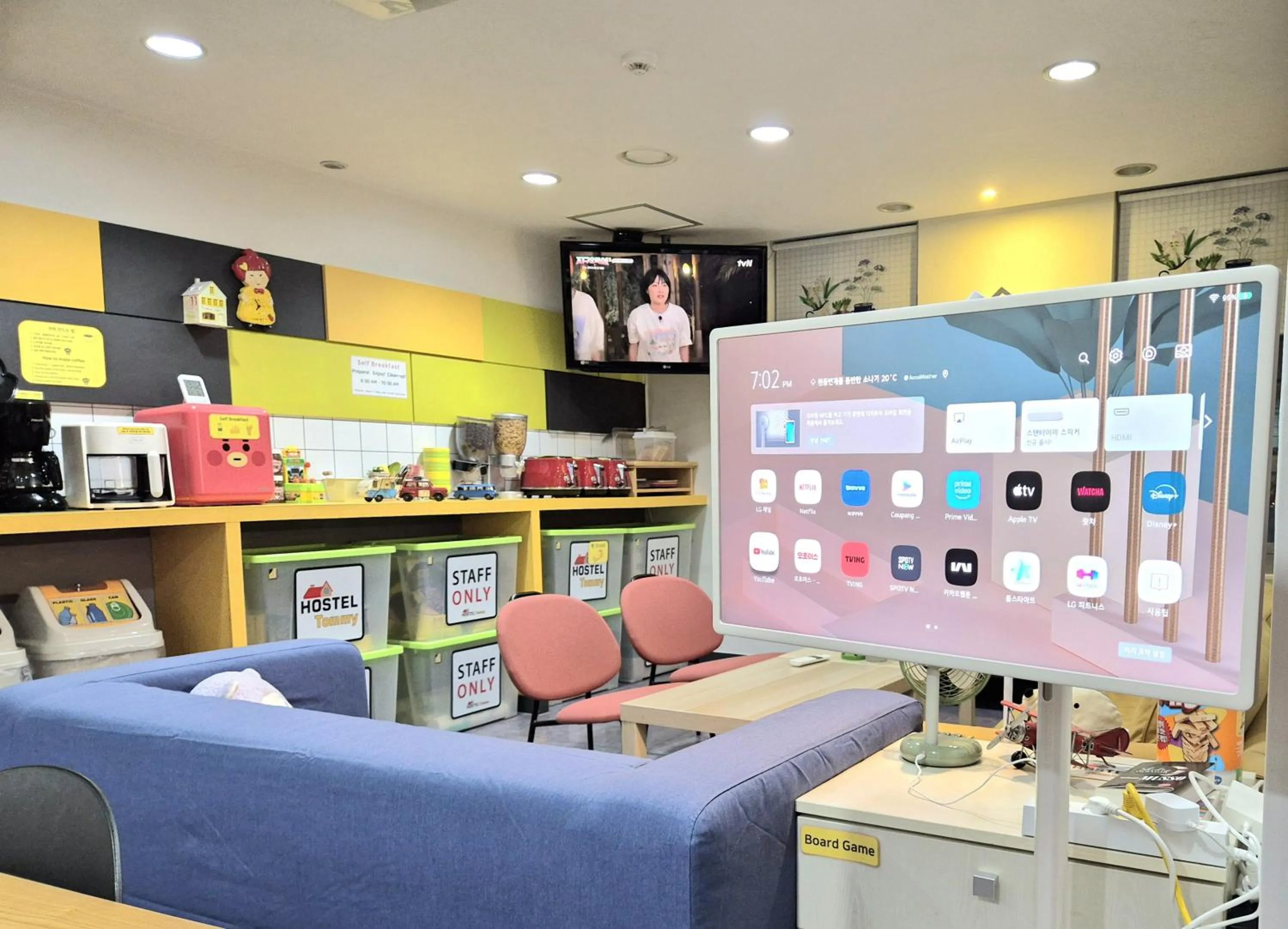 Lobby or reception in Hostel Tommy Renewal 2025