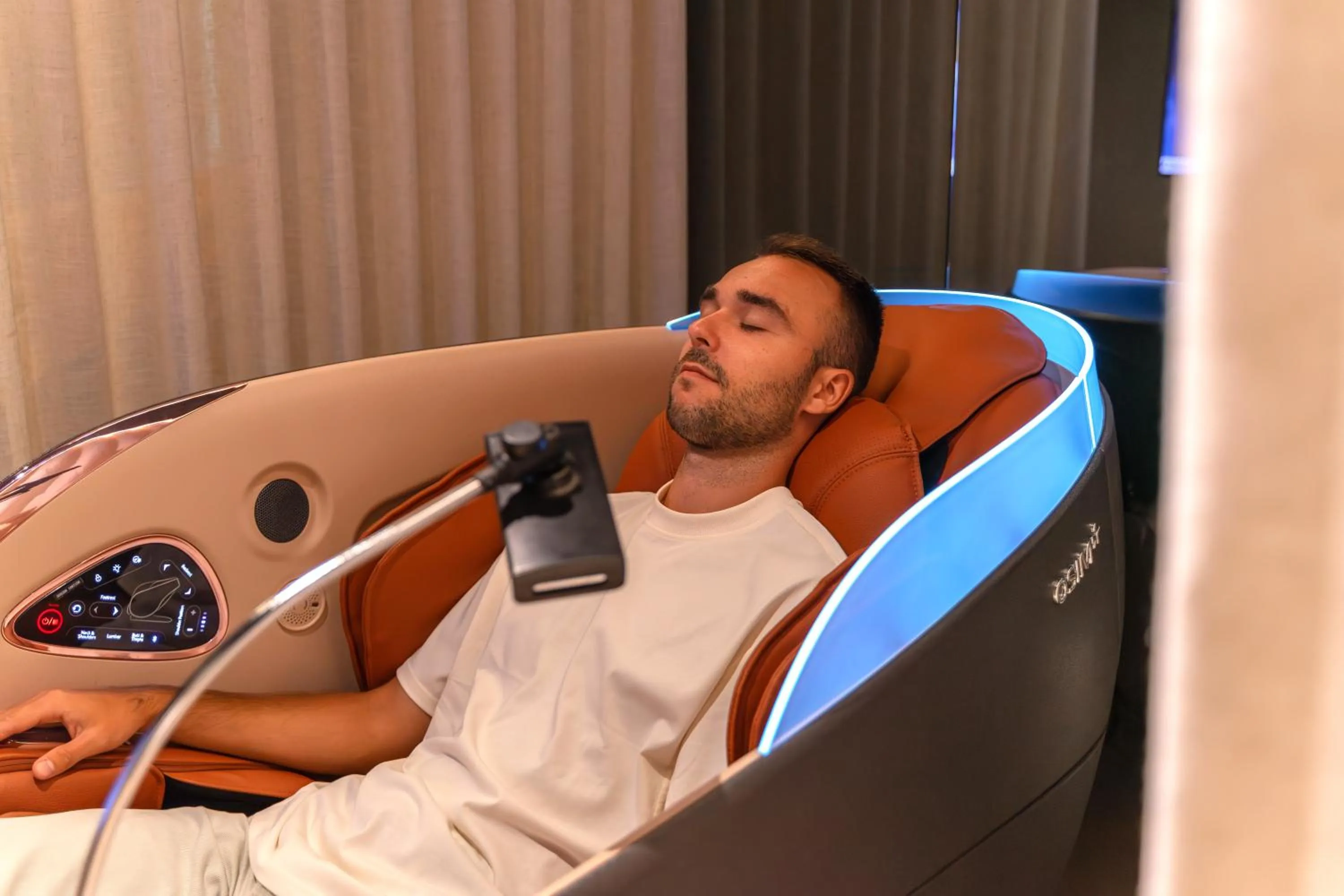 Massage in Pan Pacific Serviced Suites Beach Road, Singapore