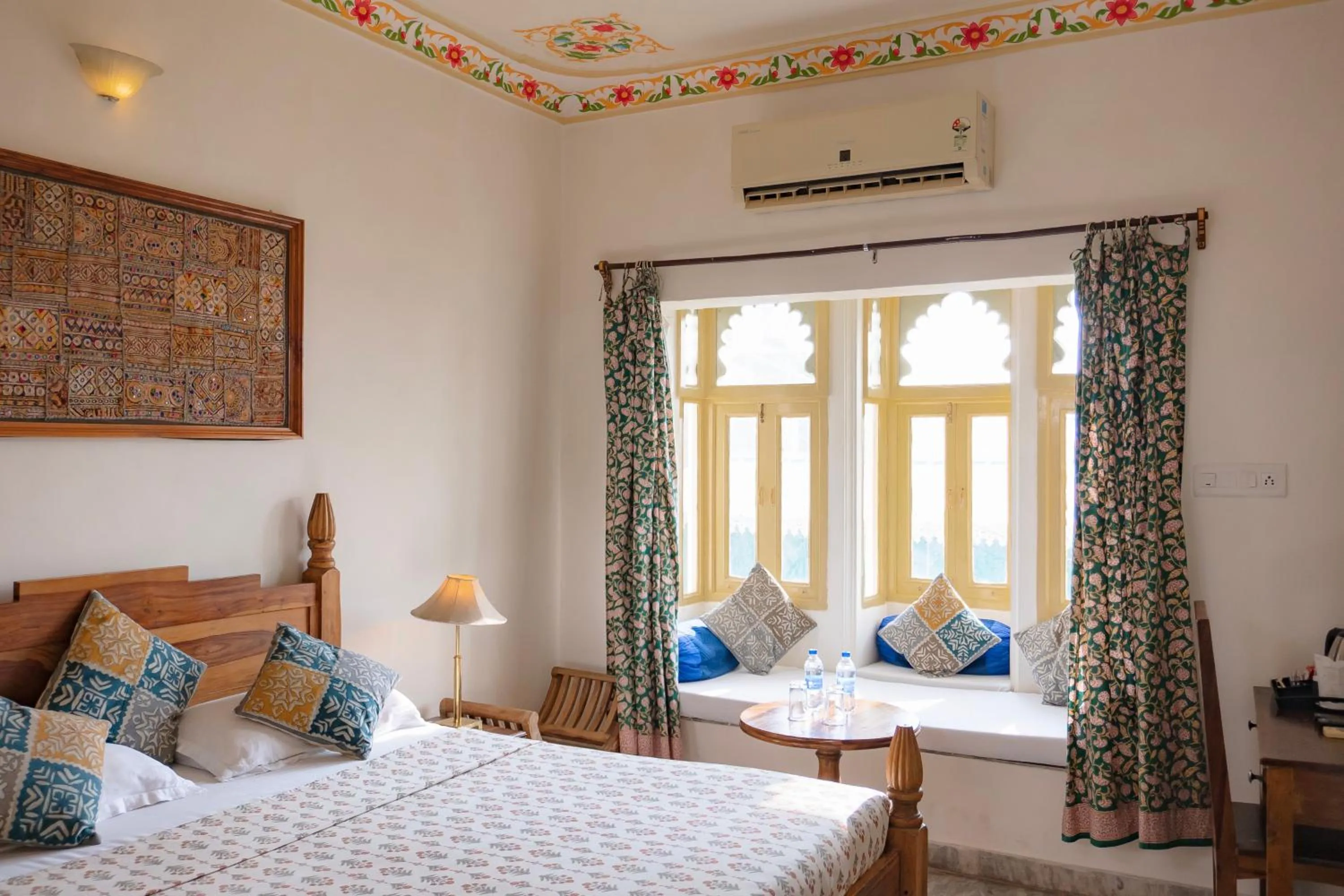 Bed in Hotel Pratap Bhawan