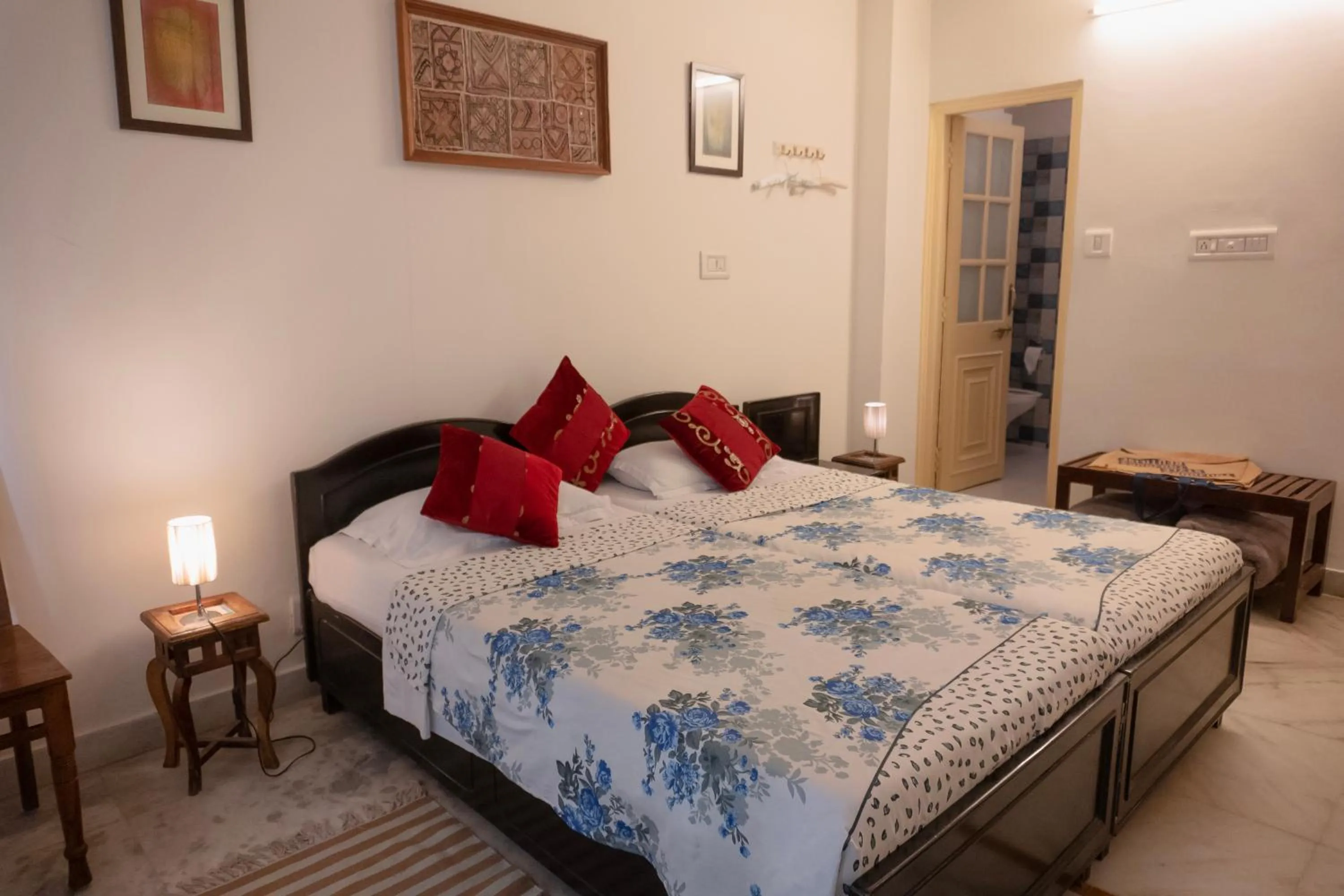 Bed in Hotel Pratap Bhawan