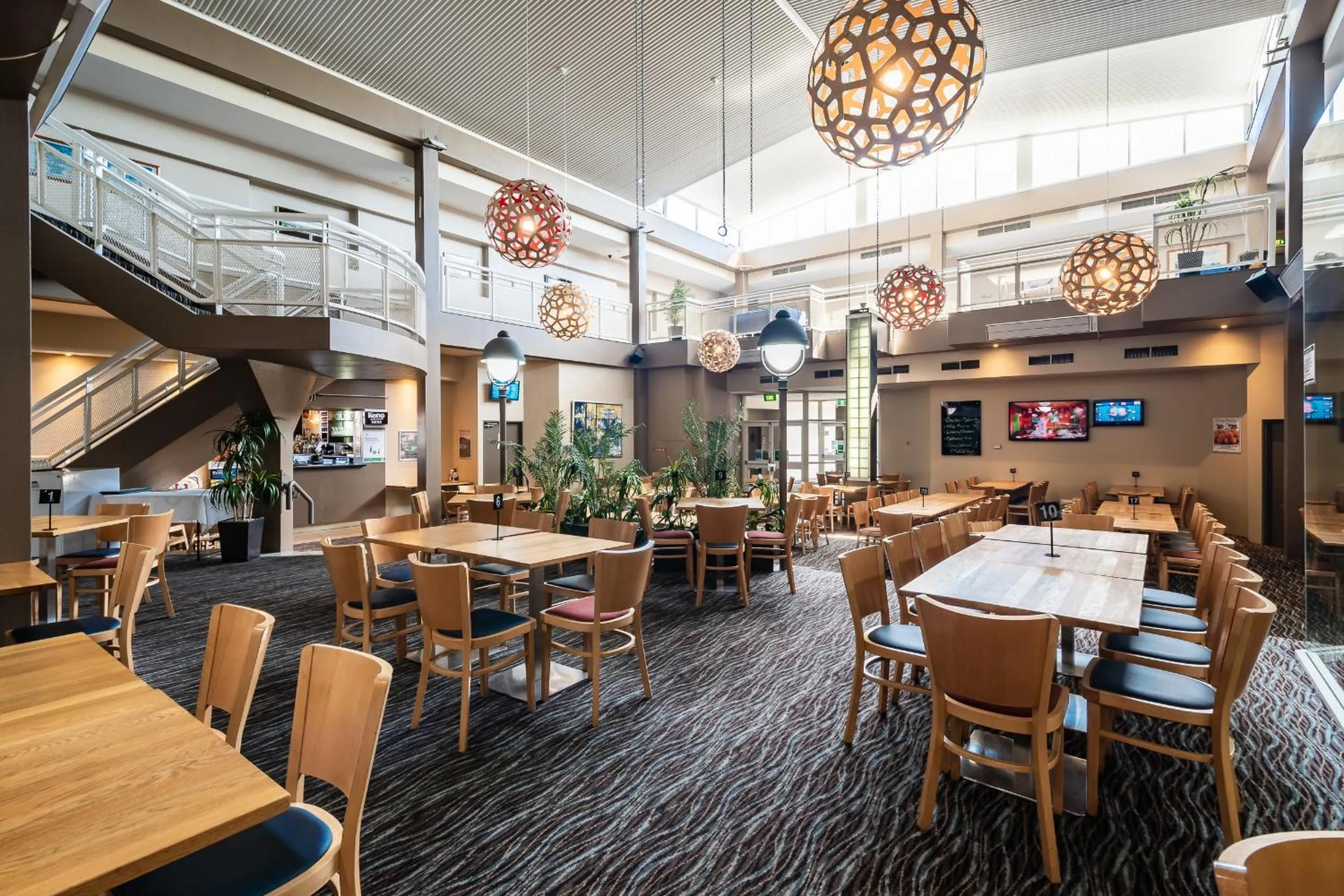 Restaurant/places to eat in The Lighthouse Hotel